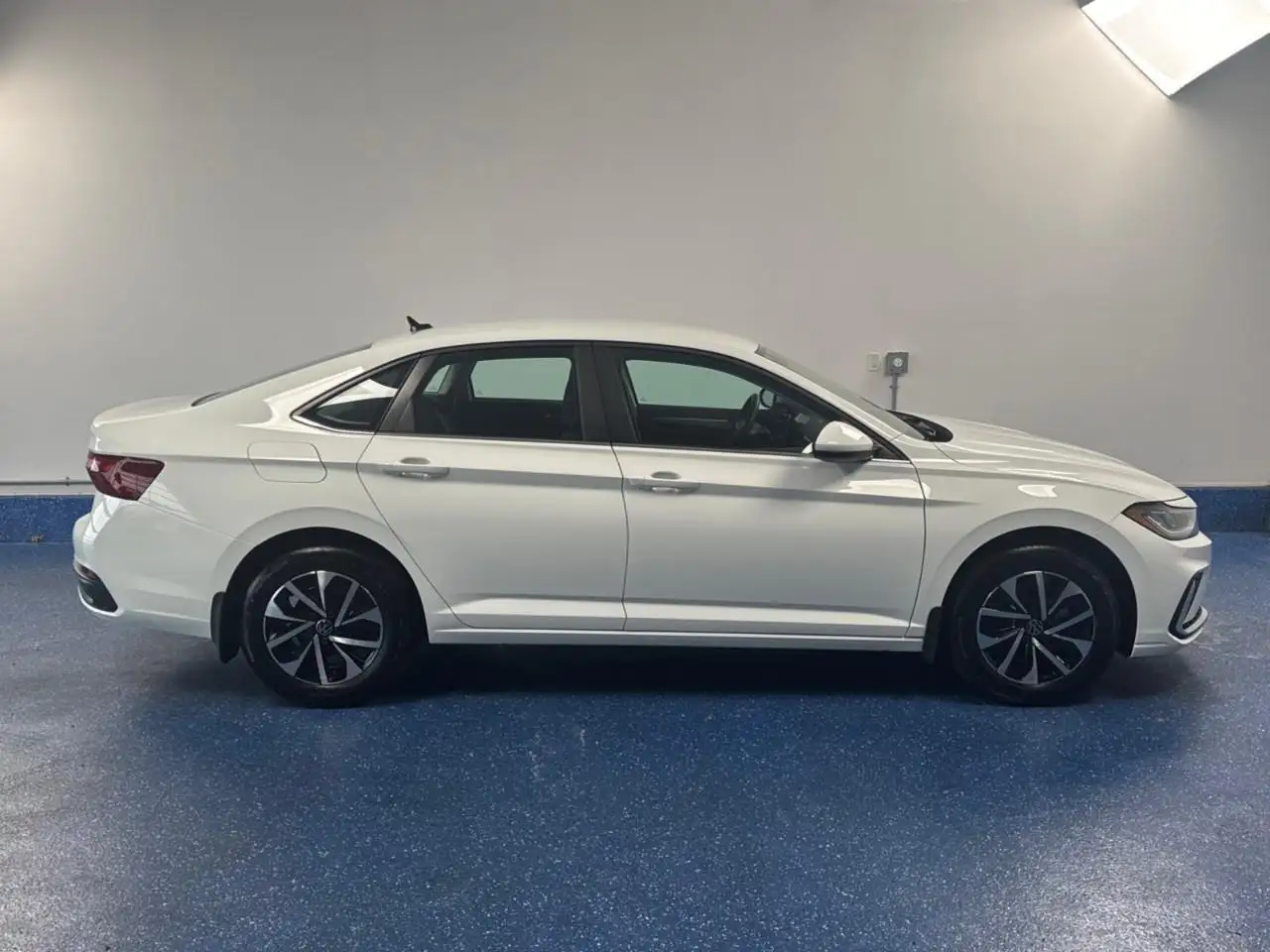 Volkswagen Jetta снимка Volkswagen Jetta