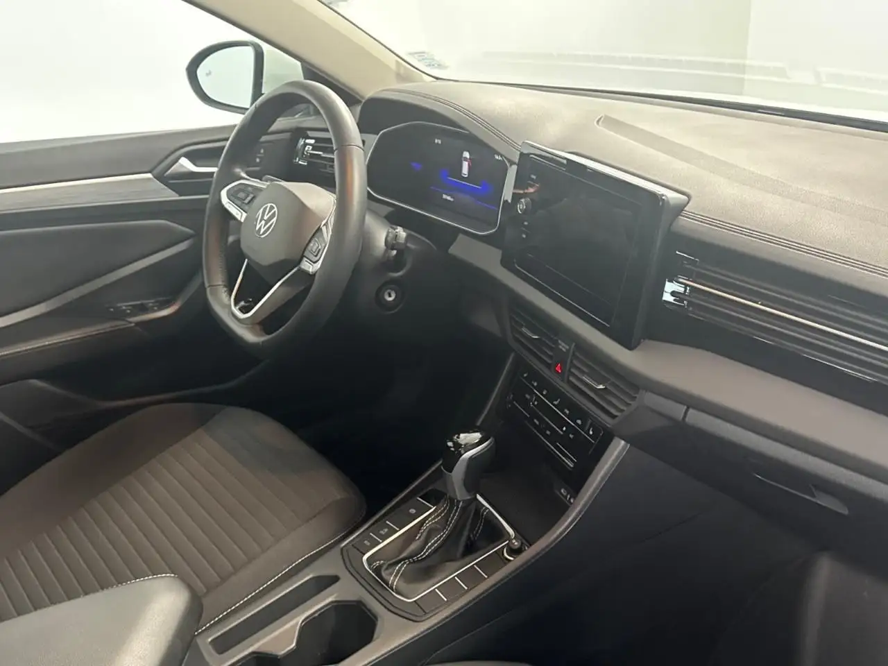 Volkswagen Jetta снимка Volkswagen Jetta