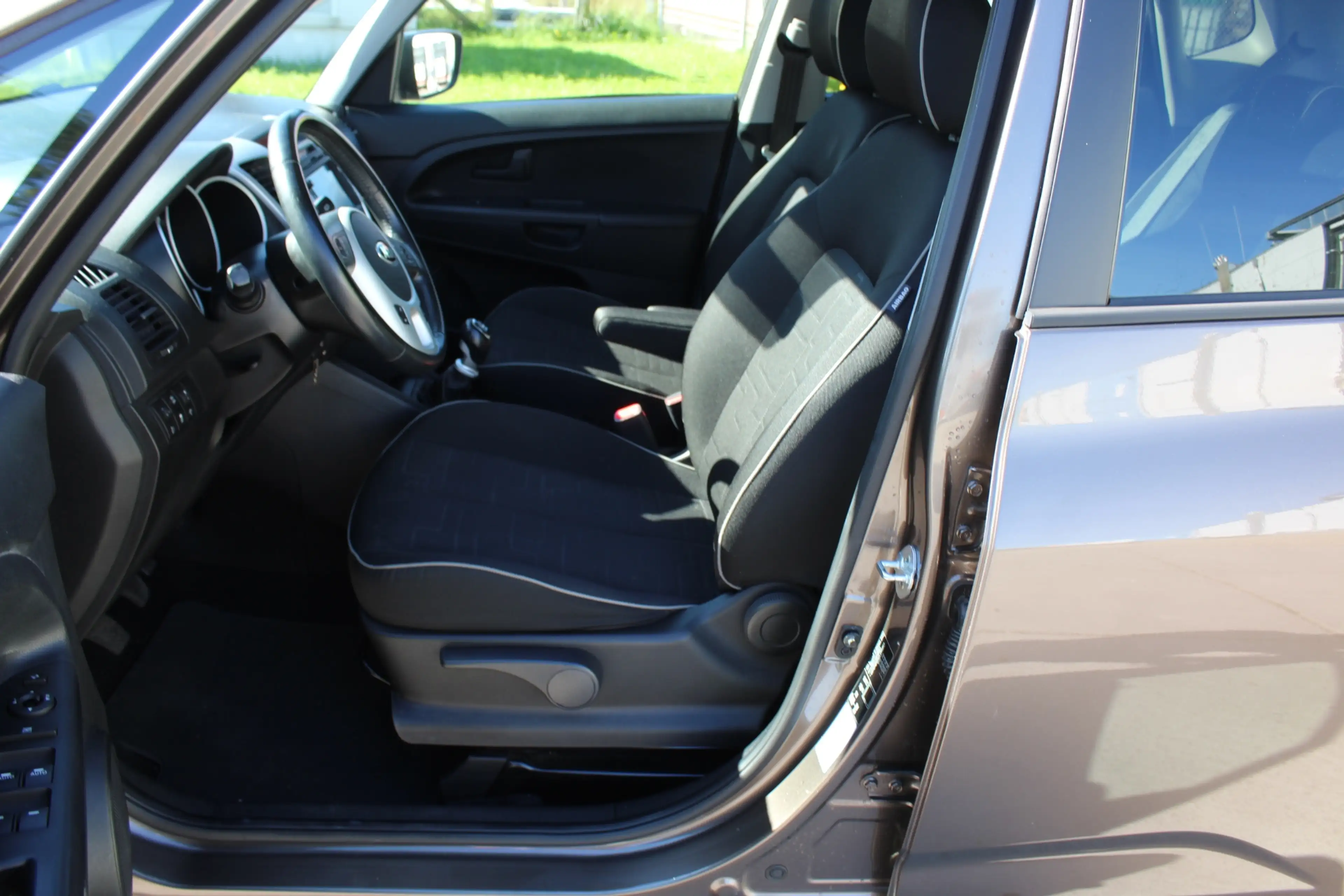 Kia Venga 1.6 CVVT First Edition 6 BAK PANO CAMERA GOED ONDE — photo 28