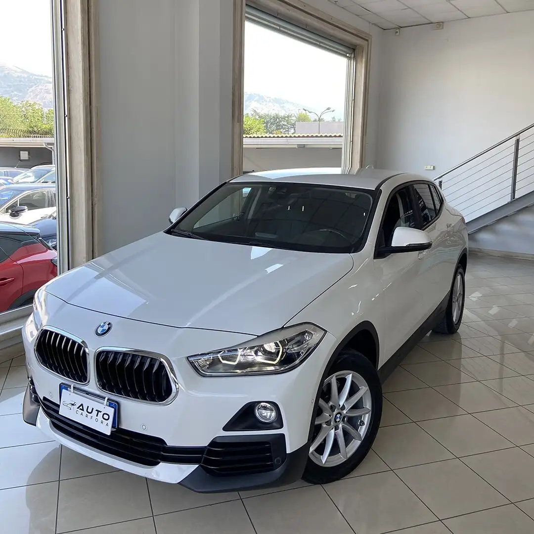 BMW X2 sDrive18d Advantage Bianco - 2