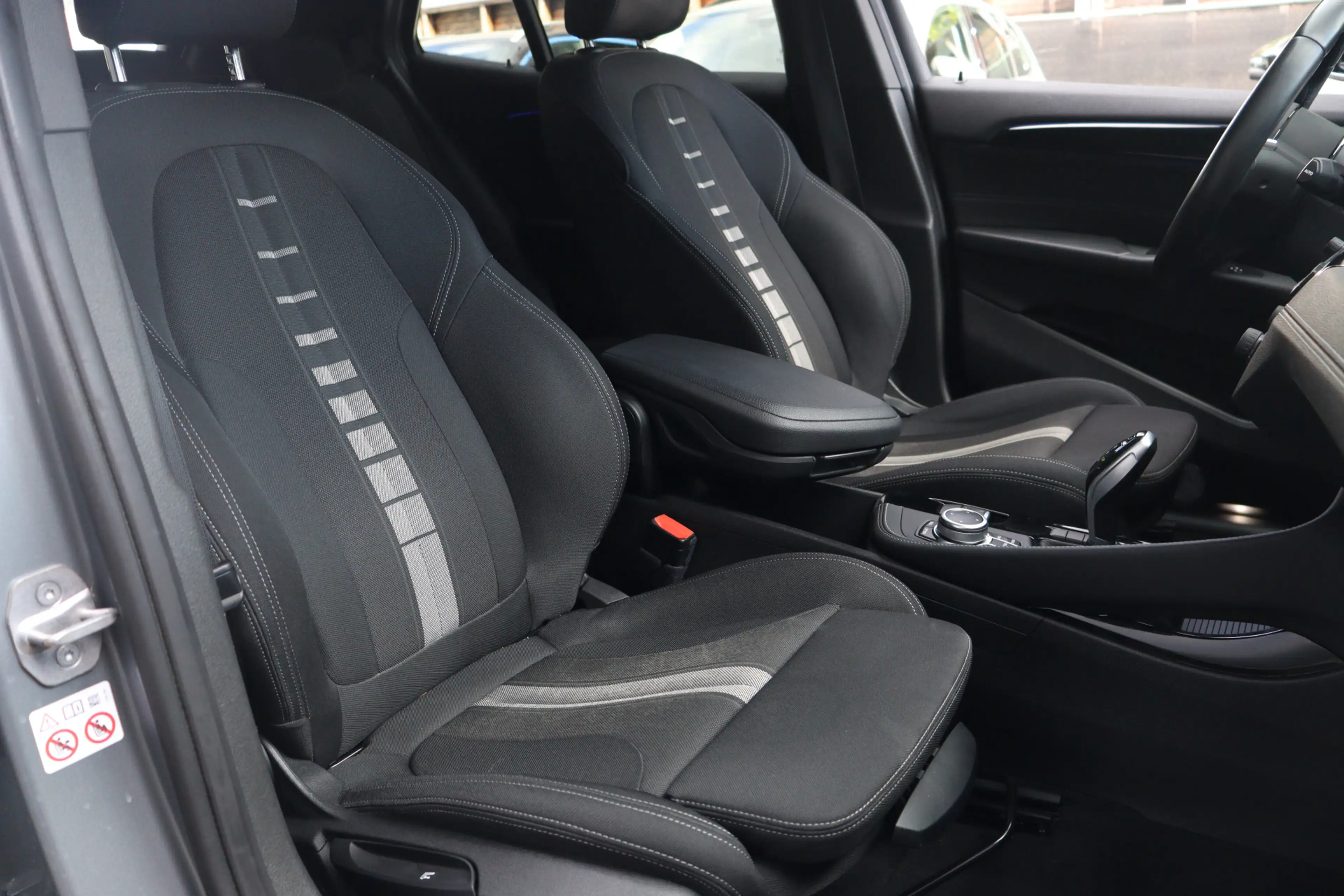 BMW X2 sDrive18i Executive | Camera | DAB | 18 Inch | — photo 14