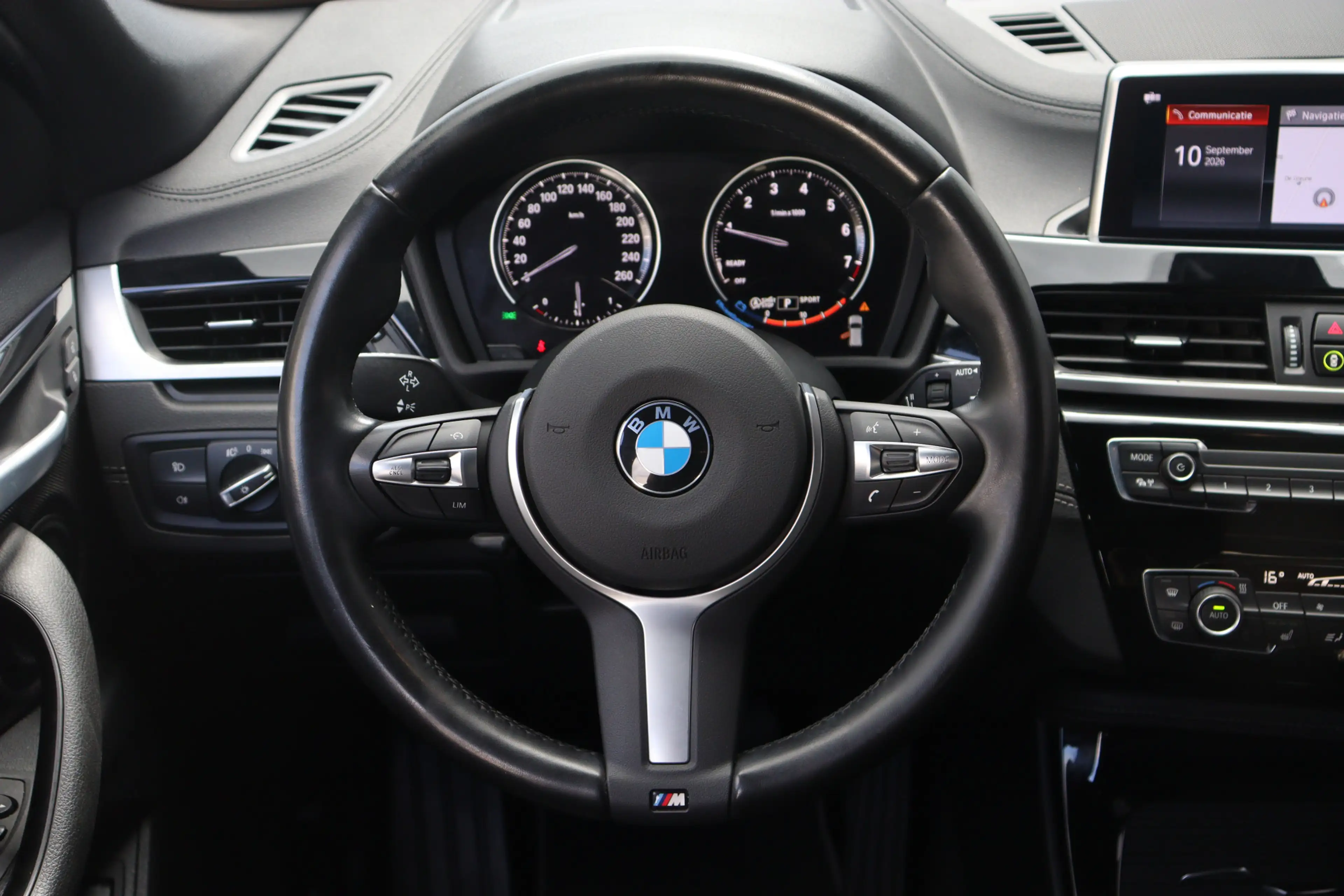 BMW X2 sDrive18i Executive | Camera | DAB | 18 Inch | — photo 18