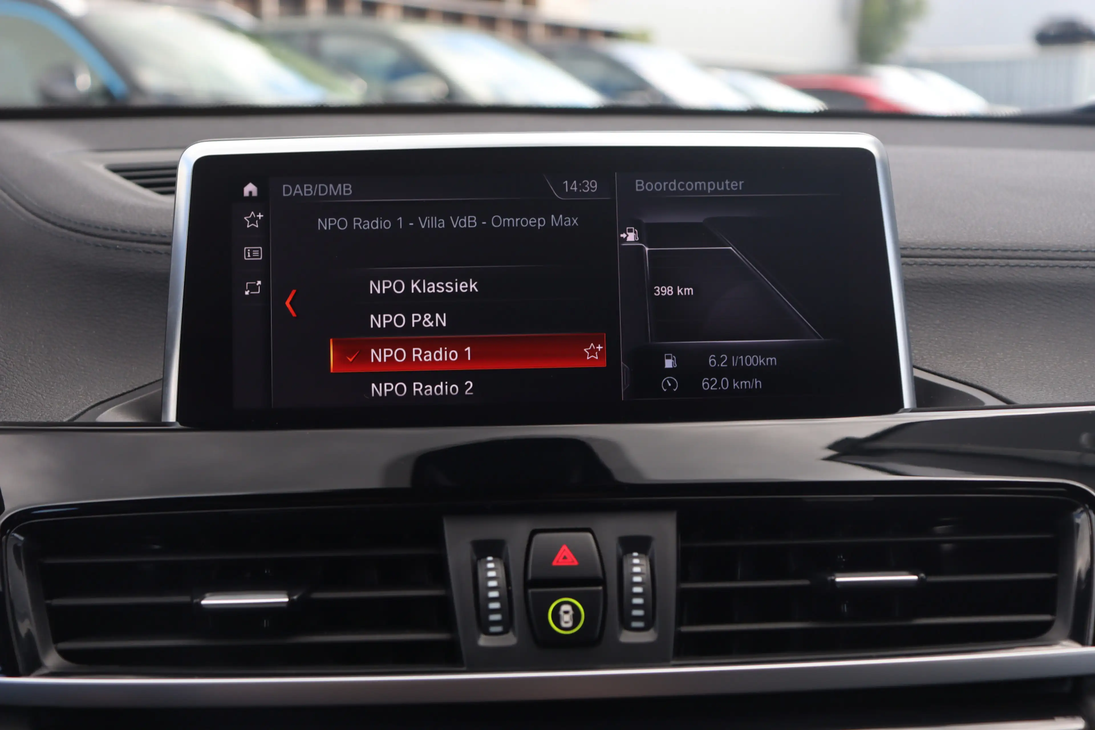 BMW X2 sDrive18i Executive | Camera | DAB | 18 Inch | — photo 25