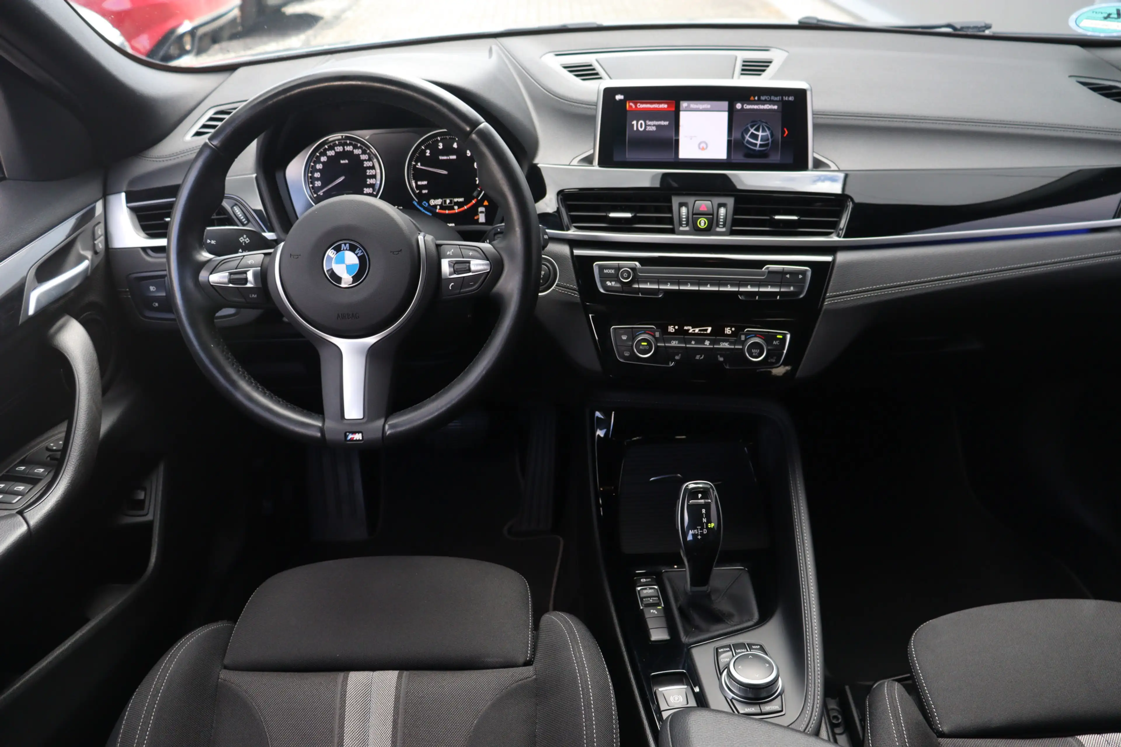 BMW X2 sDrive18i Executive | Camera | DAB | 18 Inch | — photo 12