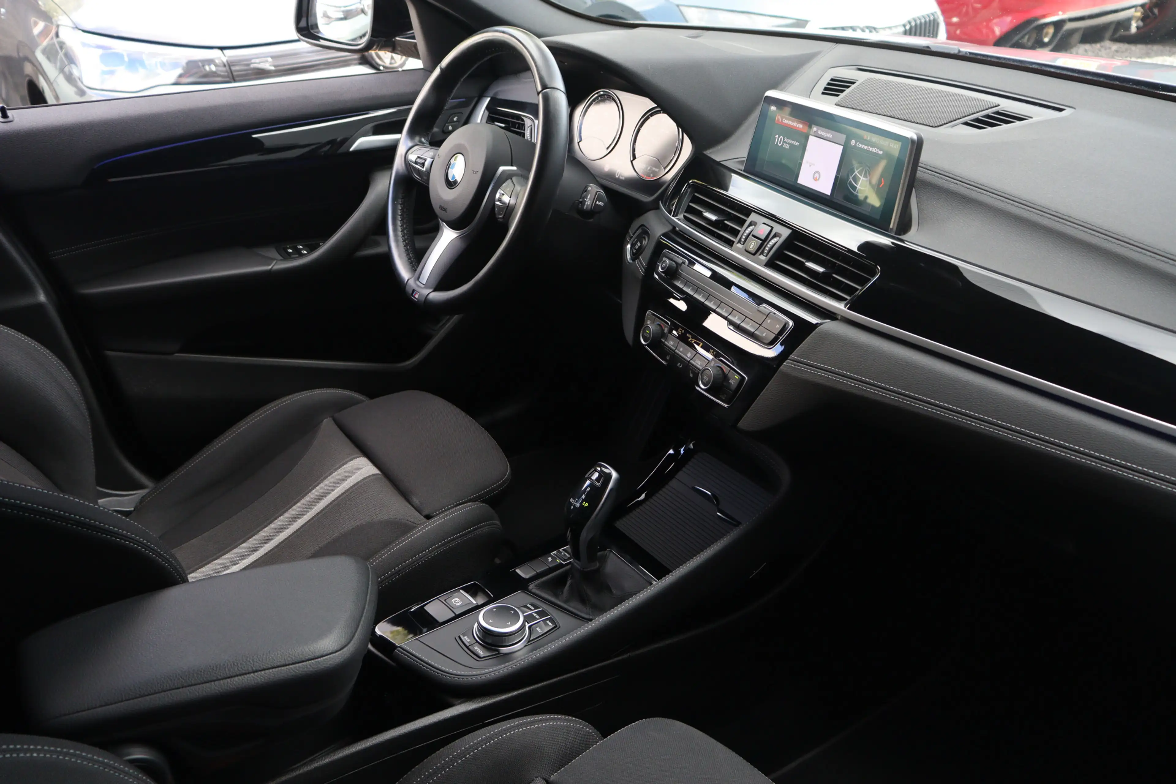 BMW X2 sDrive18i Executive | Camera | DAB | 18 Inch | — photo 13