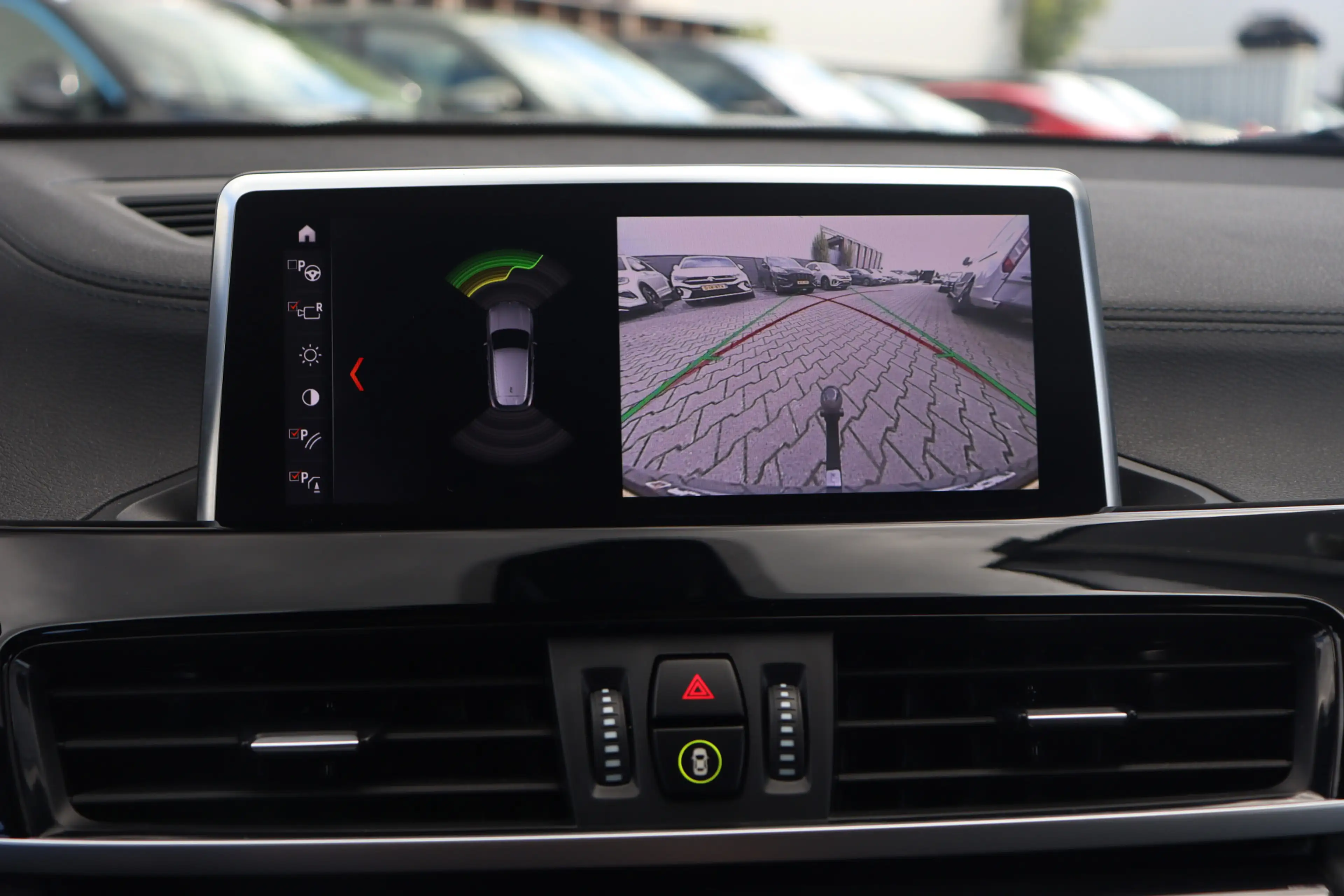BMW X2 sDrive18i Executive | Camera | DAB | 18 Inch | — photo 23