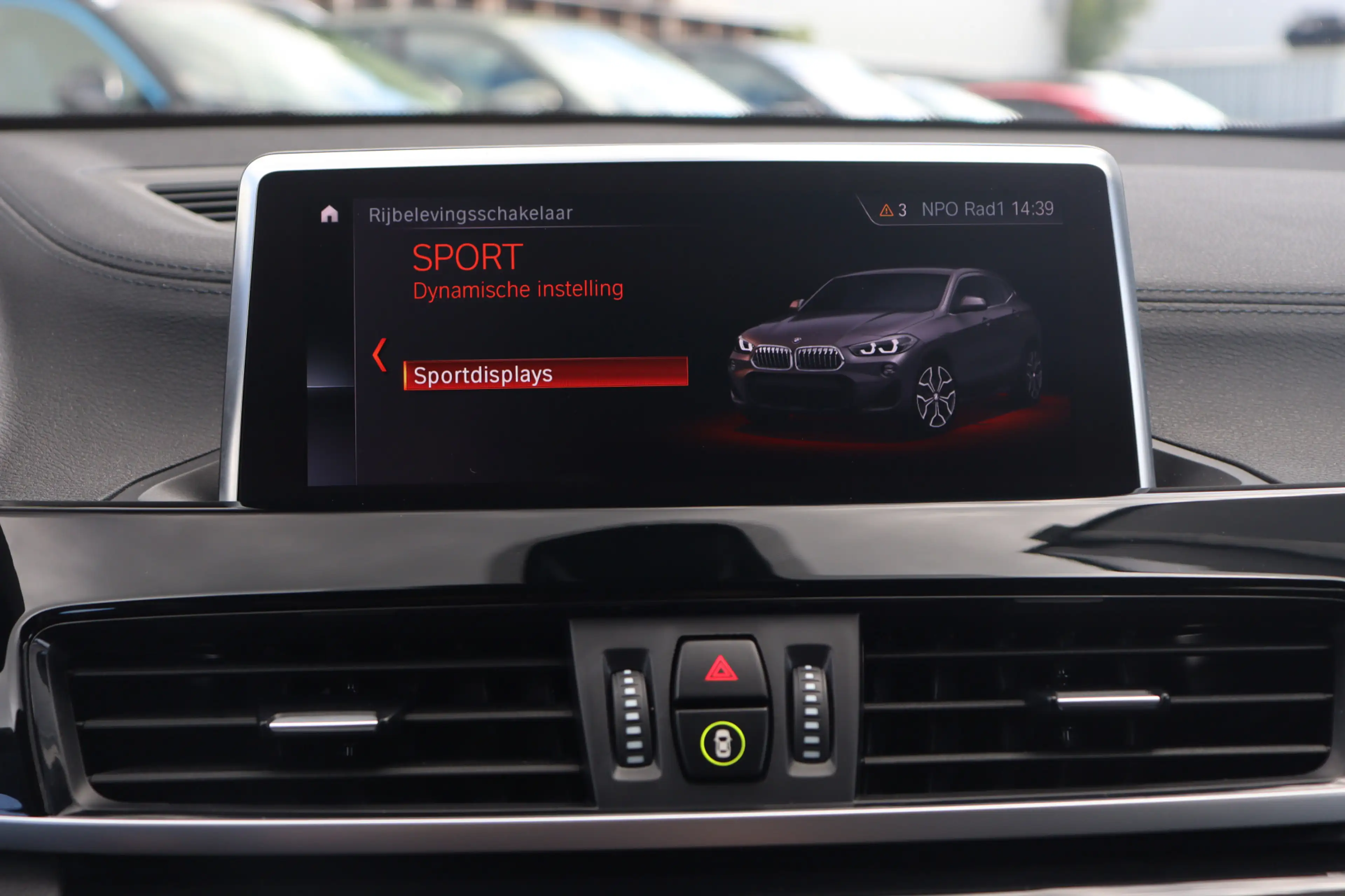 BMW X2 sDrive18i Executive | Camera | DAB | 18 Inch | — photo 24