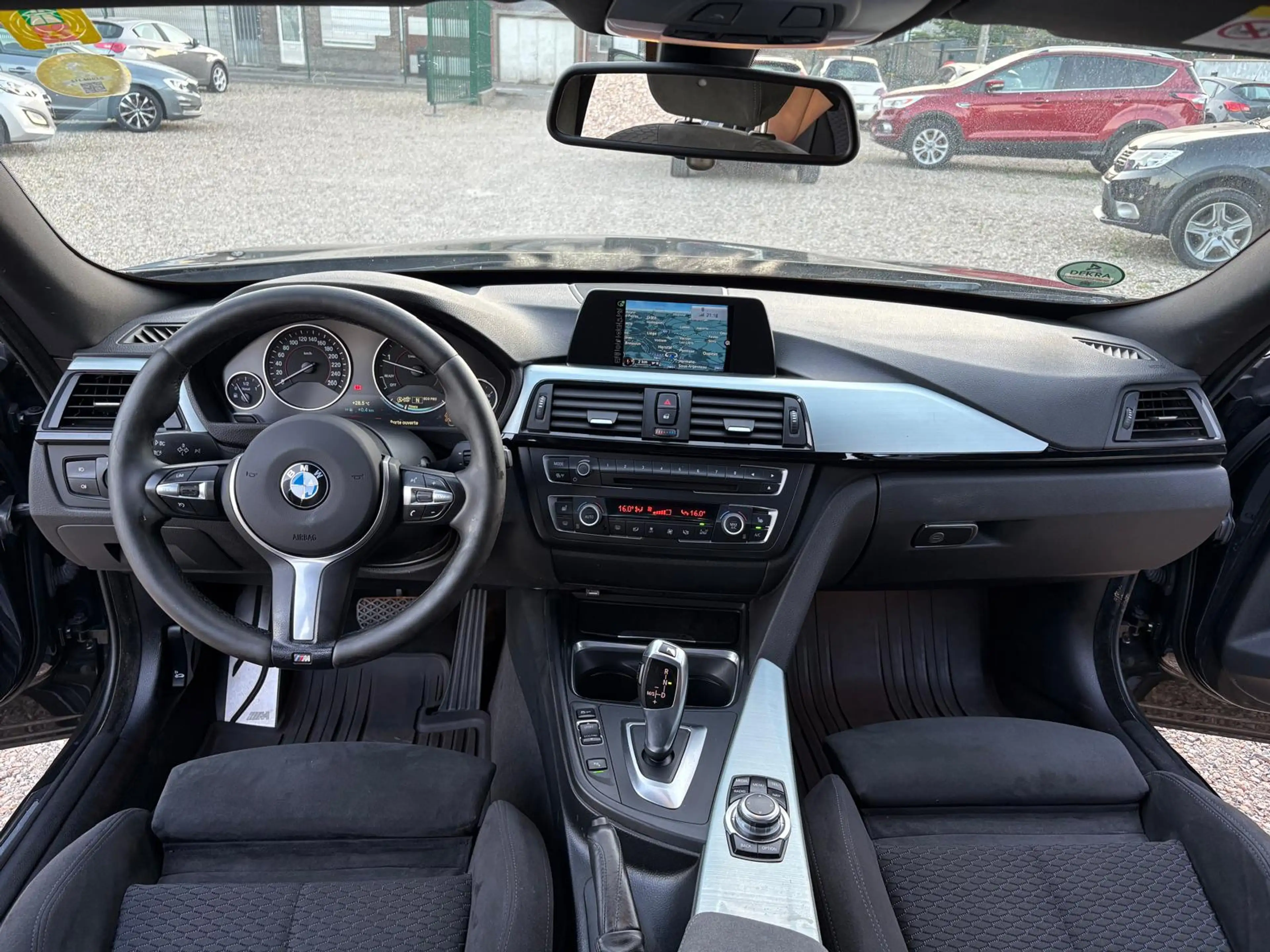 BMW 320 Gran Turismo 320d Pack M — photo 9