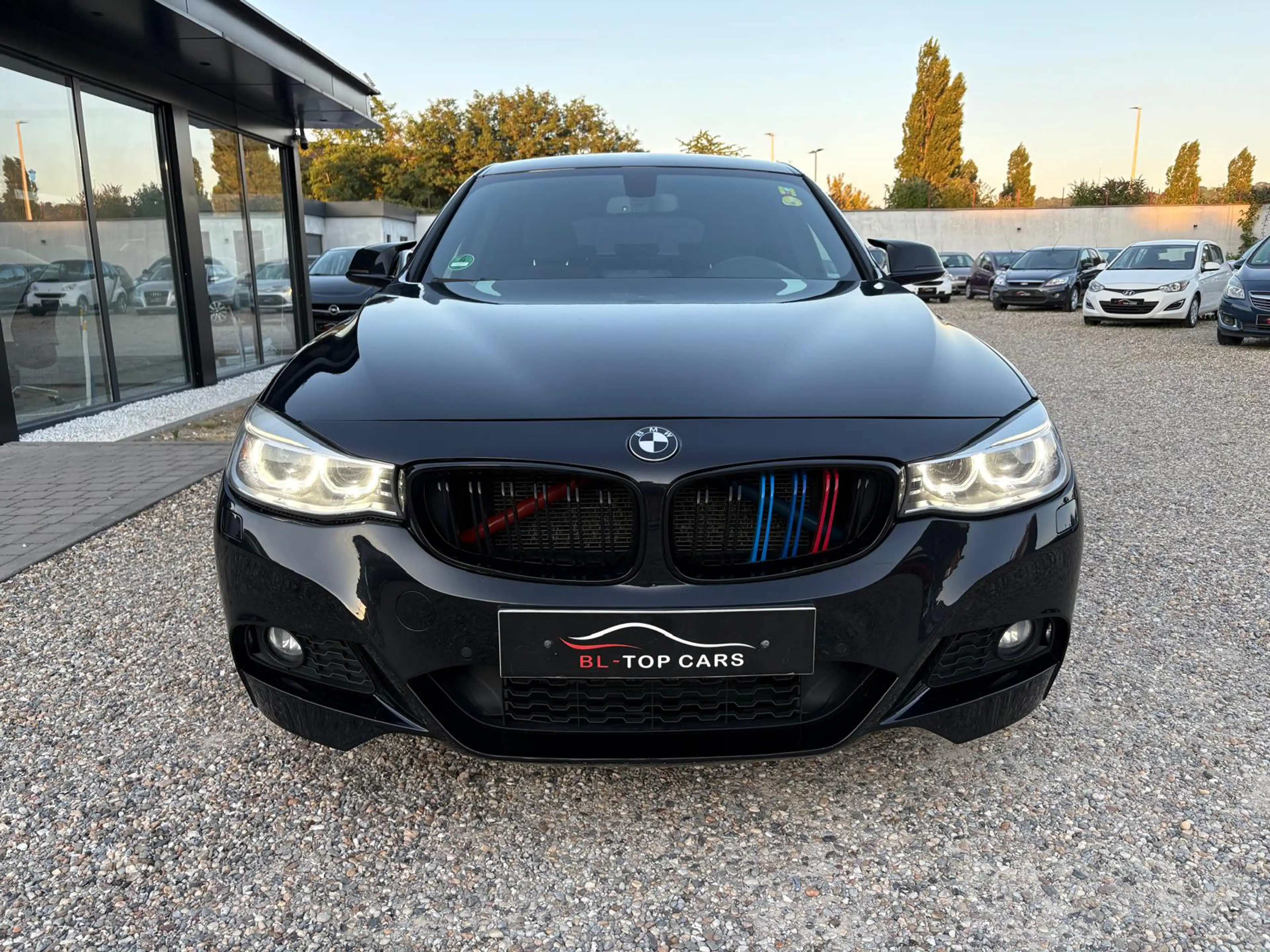 BMW 320 Gran Turismo 320d Pack M — photo 2