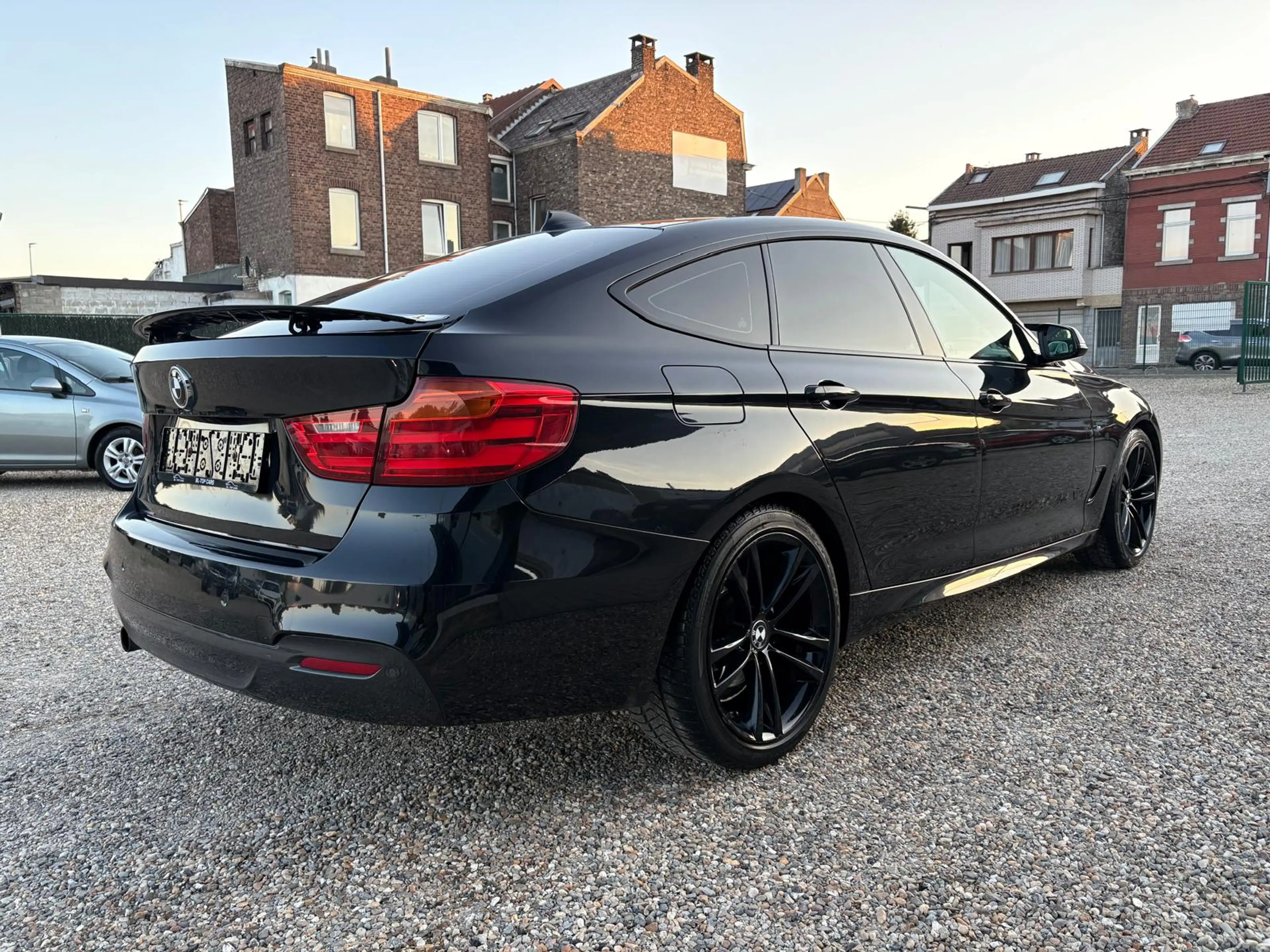 BMW 320 Gran Turismo 320d Pack M — photo 4