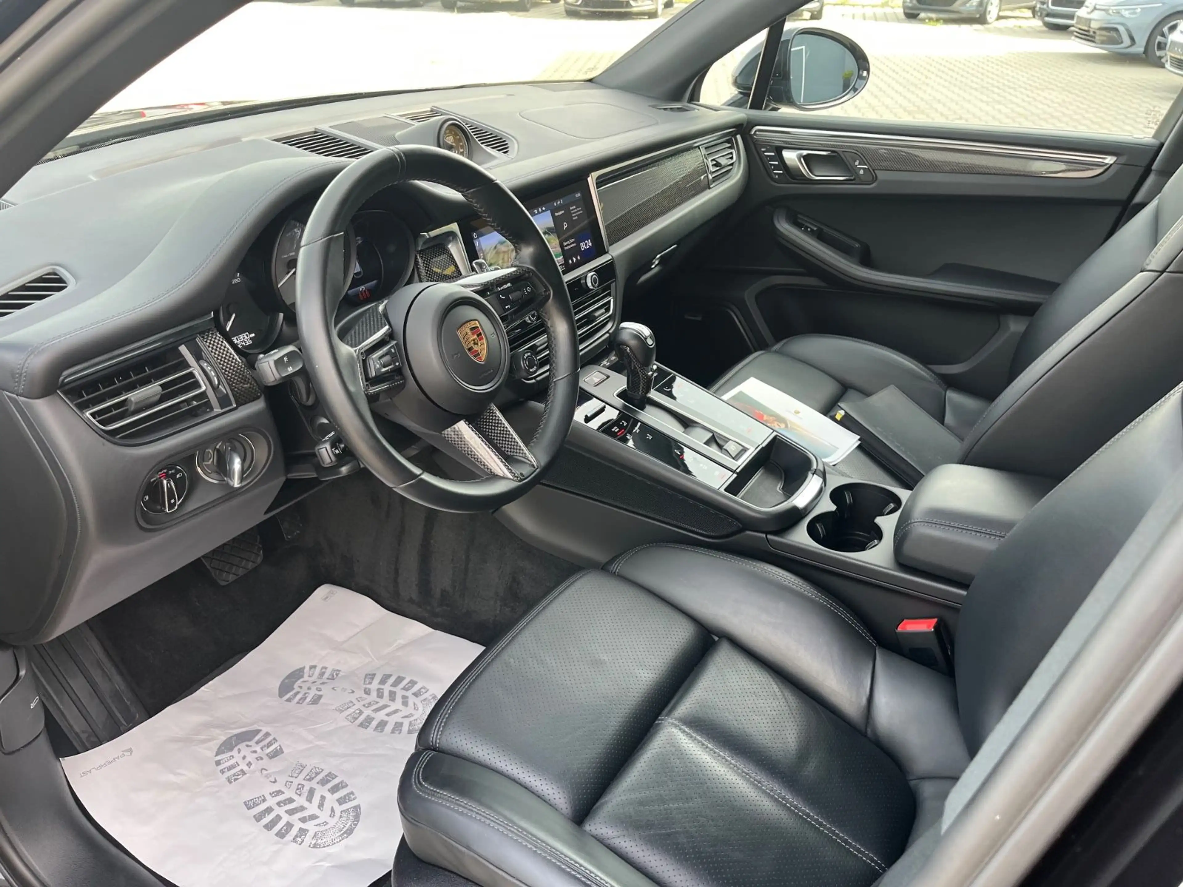 Porsche Macan S Sport Design Carbon Sport-Chrono — photo 11