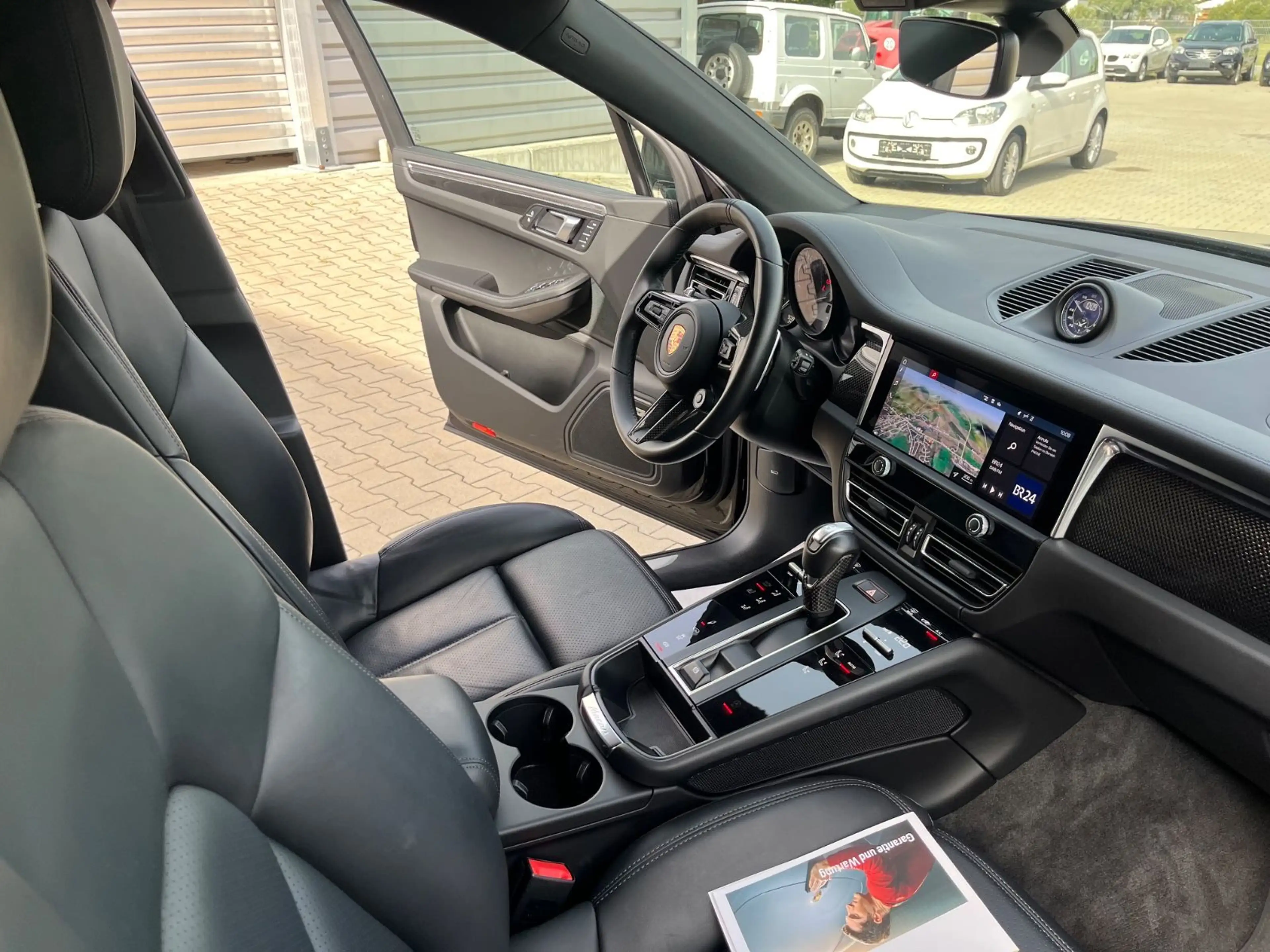 Porsche Macan S Sport Design Carbon Sport-Chrono — photo 15