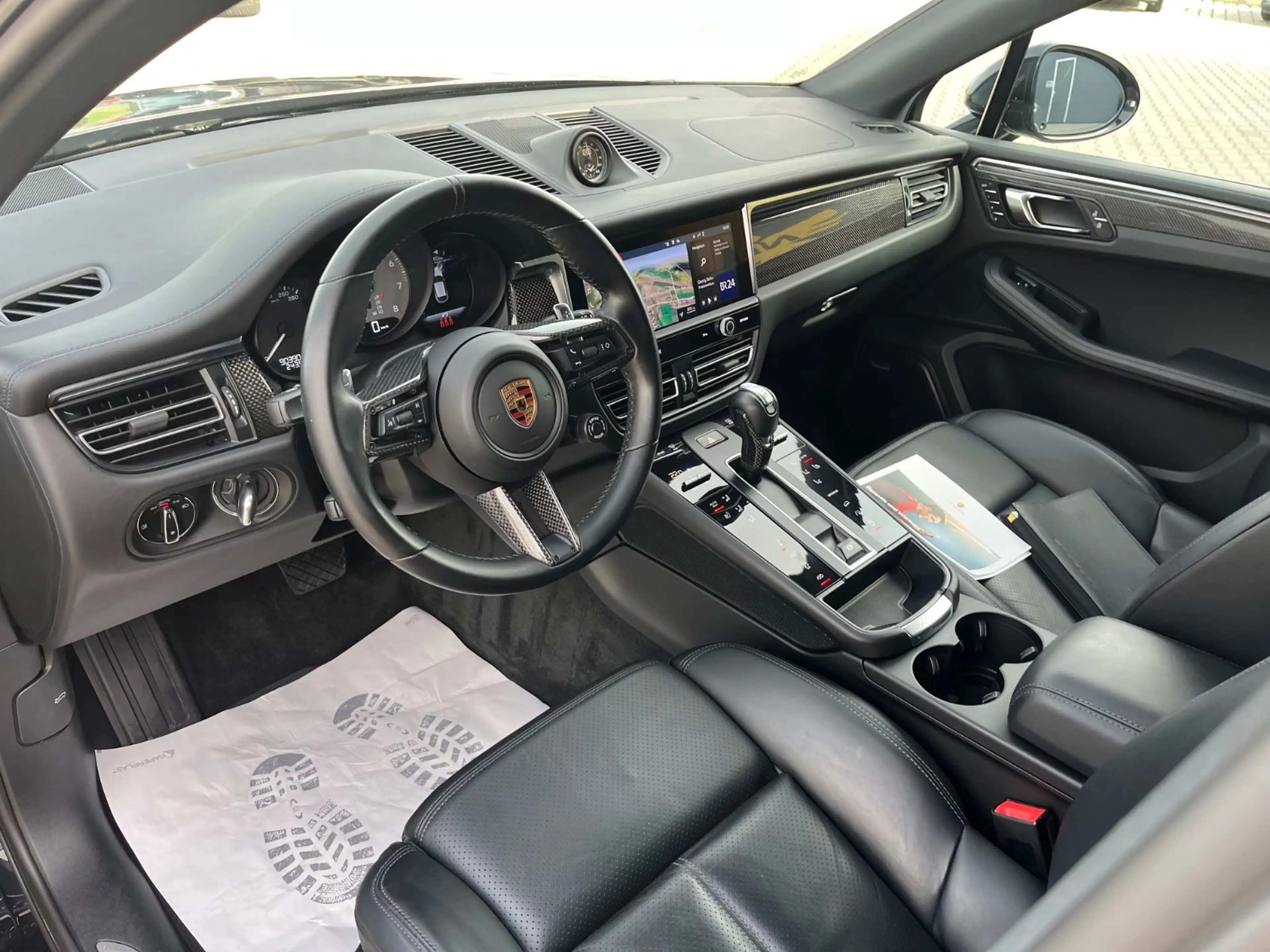 Porsche Macan S Sport Design Carbon Sport-Chrono — photo 13