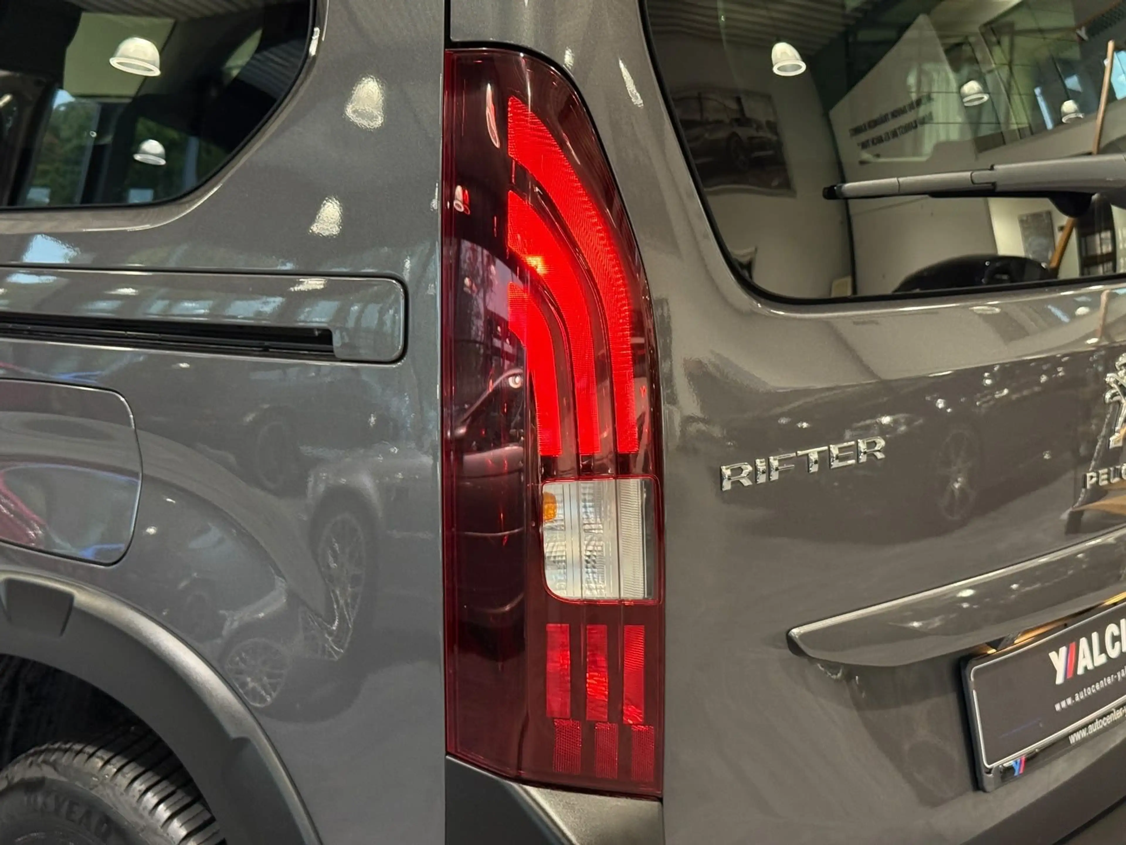 Peugeot Rifter BlueHDi 130 GT L1 Aut. 1.HA/NAVI/S-HE/SHZ — photo 13