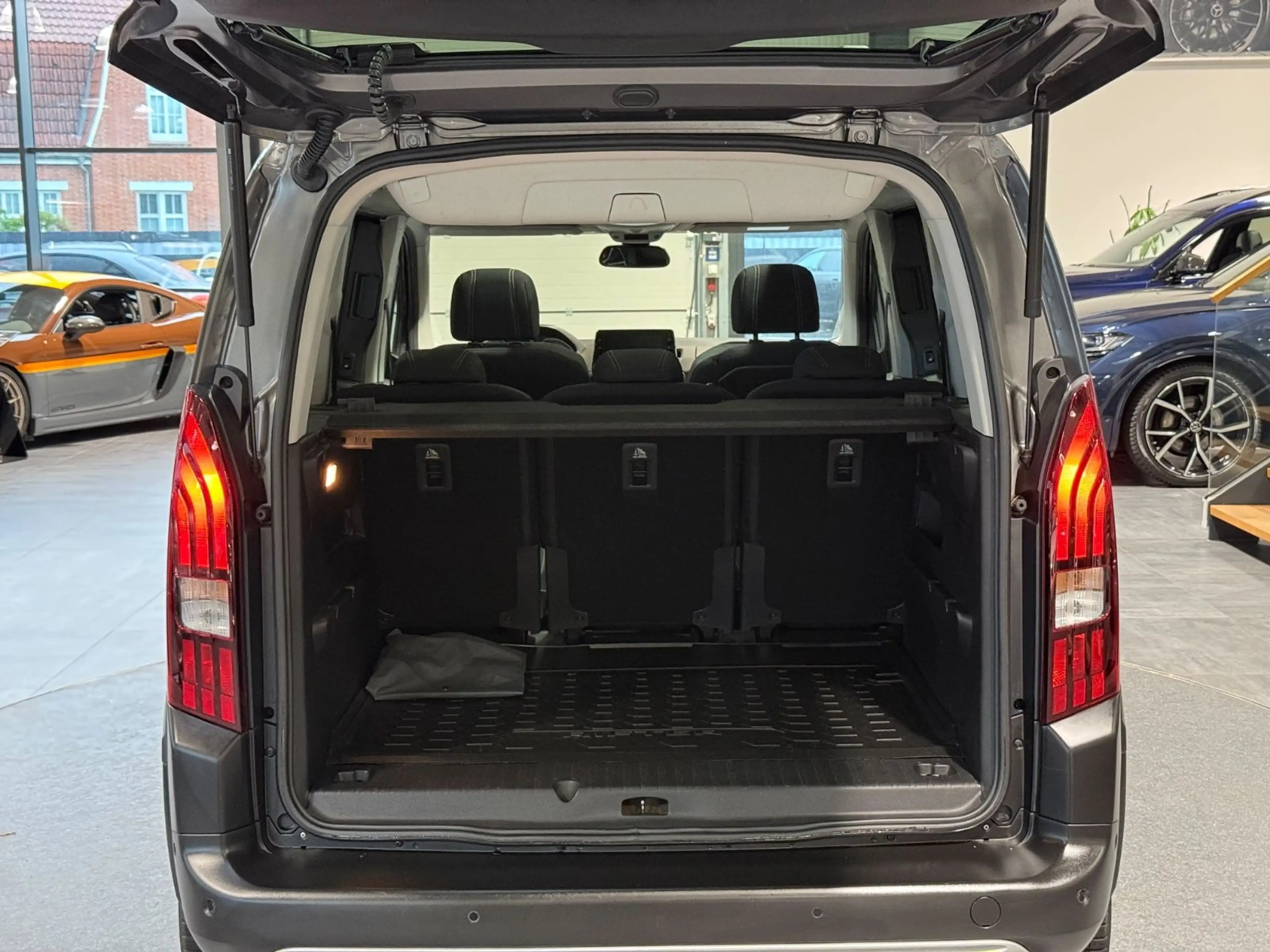 Peugeot Rifter BlueHDi 130 GT L1 Aut. 1.HA/NAVI/S-HE/SHZ — photo 10