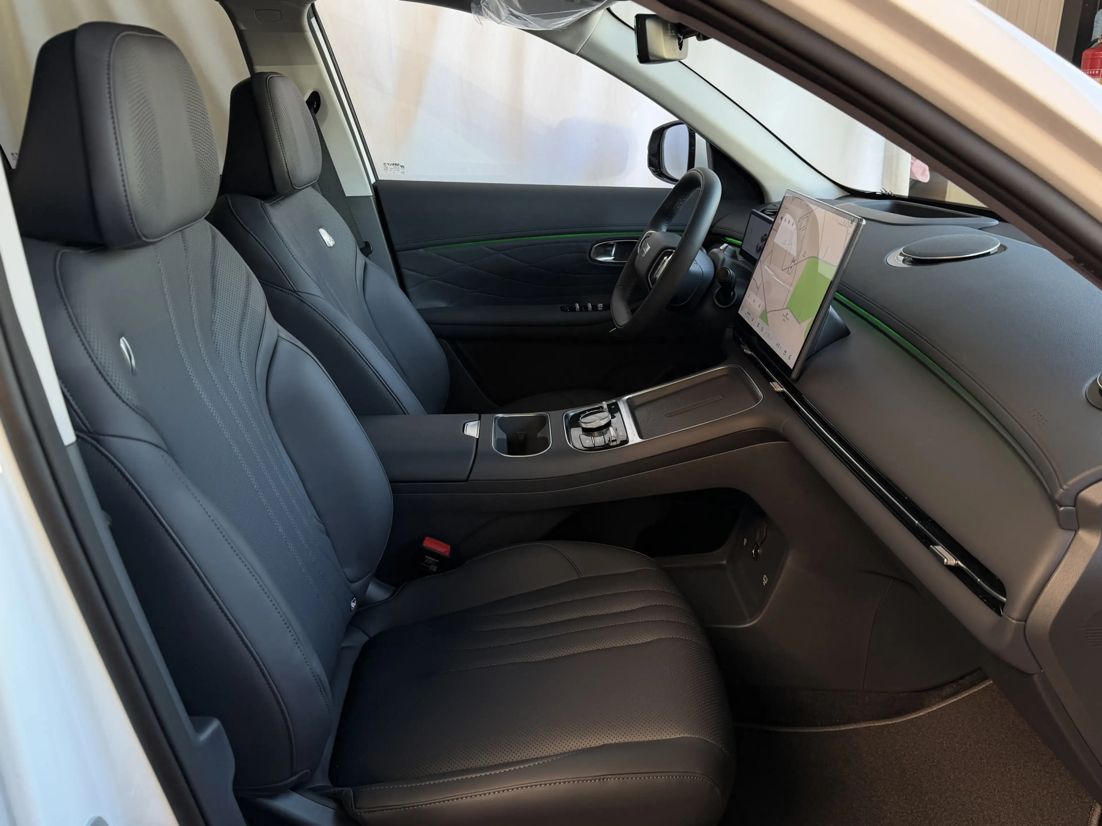 Geely Starray EM-i MAX+ PHEV LONG RANGE | 29,8 kWh ACCU | 136 KM WLTP — photo 36