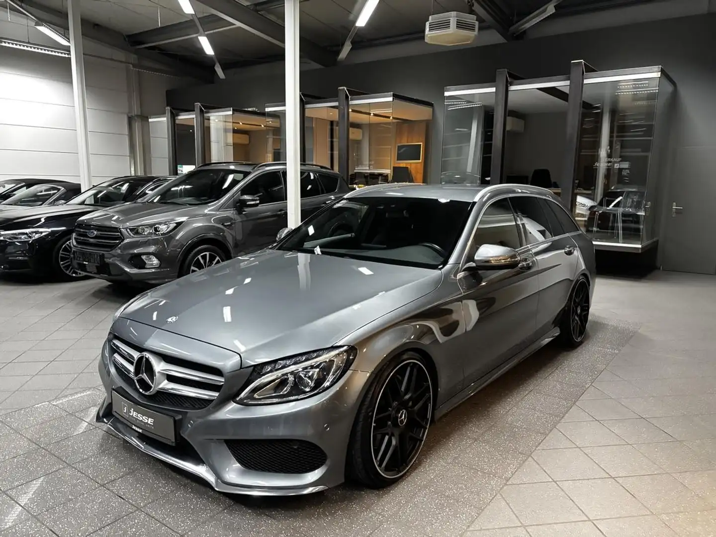 Mercedes-Benz C 250 T AMG Line LED Navi SHZ RCam AHK Grau - 1