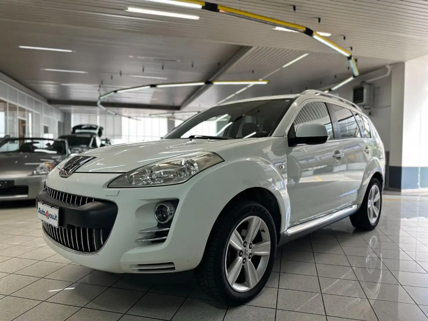 Peugeot 4007 2.2 HDi 156CV Féline 7 POSTI Weiß - 2