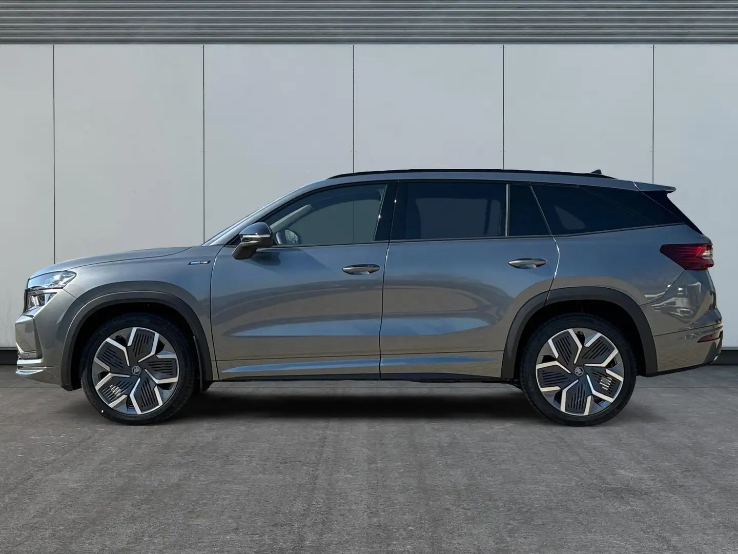 Skoda Kodiaq Sportline 4x4+AHK+PANO+KAMERA+EL. HECKKL.+PDC+2... Grau - 2