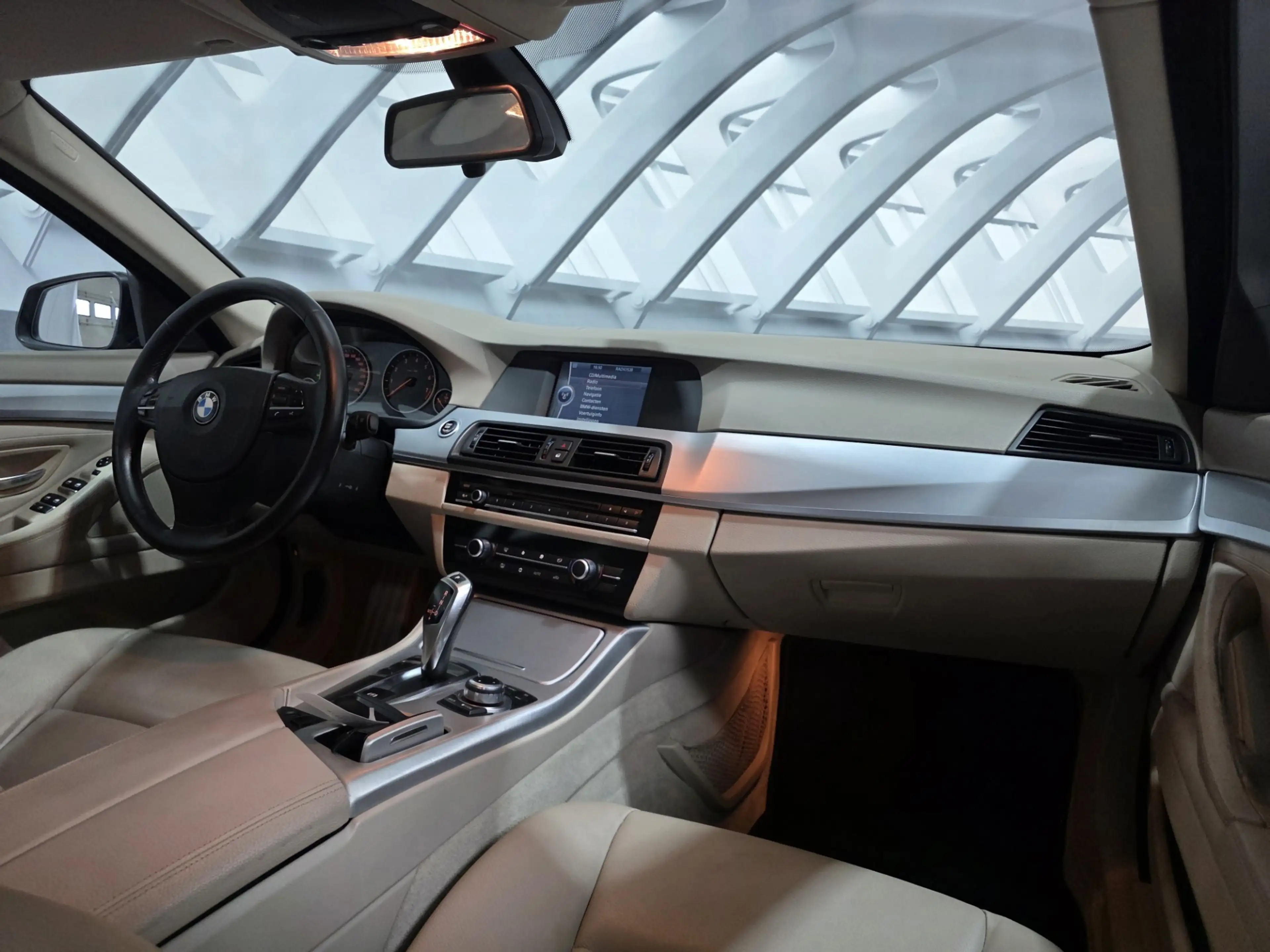 BMW 523 5-serie 523i Automaat Leer — photo 2