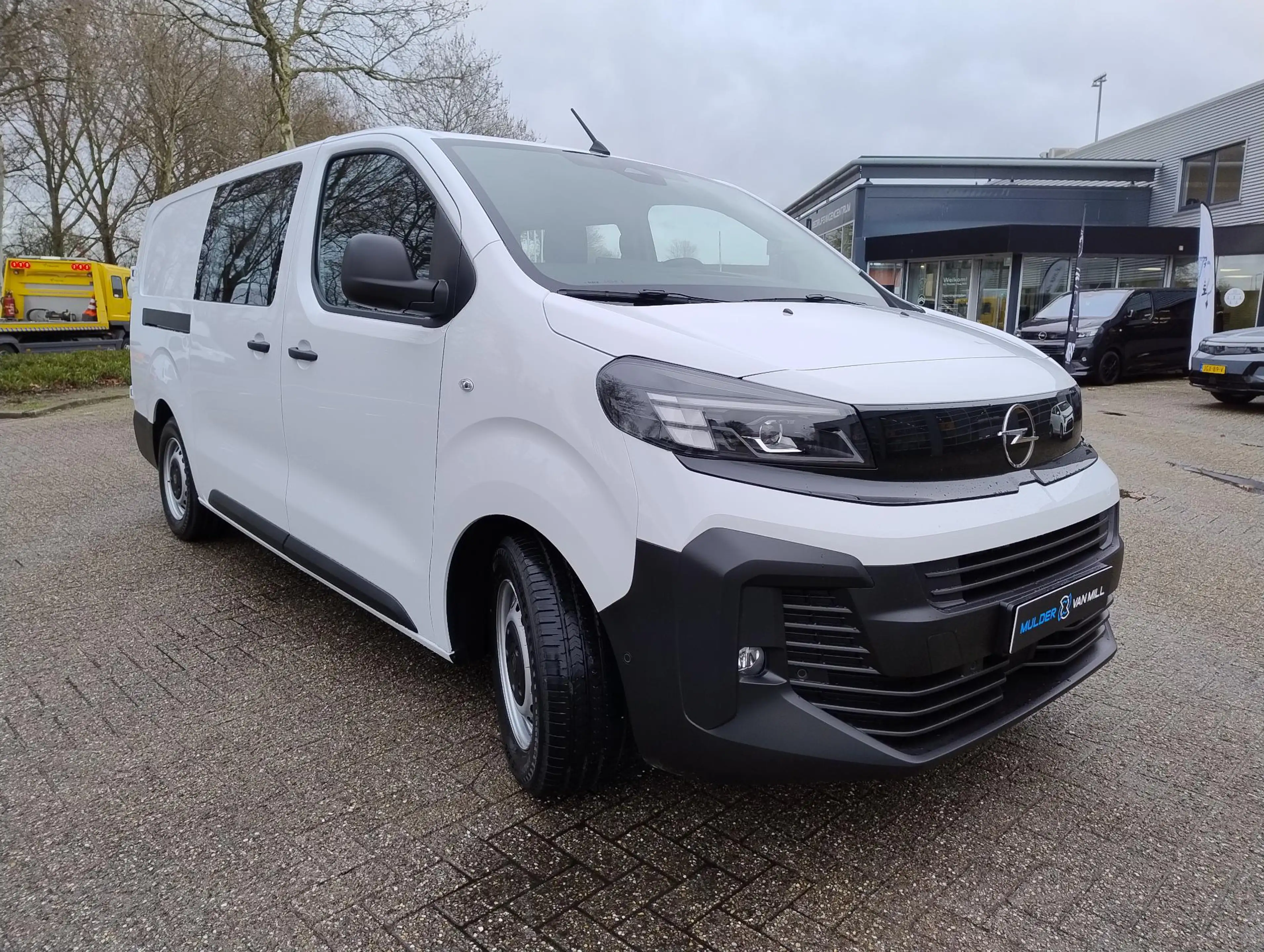 Opel Vivaro-e Electric L3 75 kWh DC 136pk | Dubbele Cabine | 5-p — photo 7