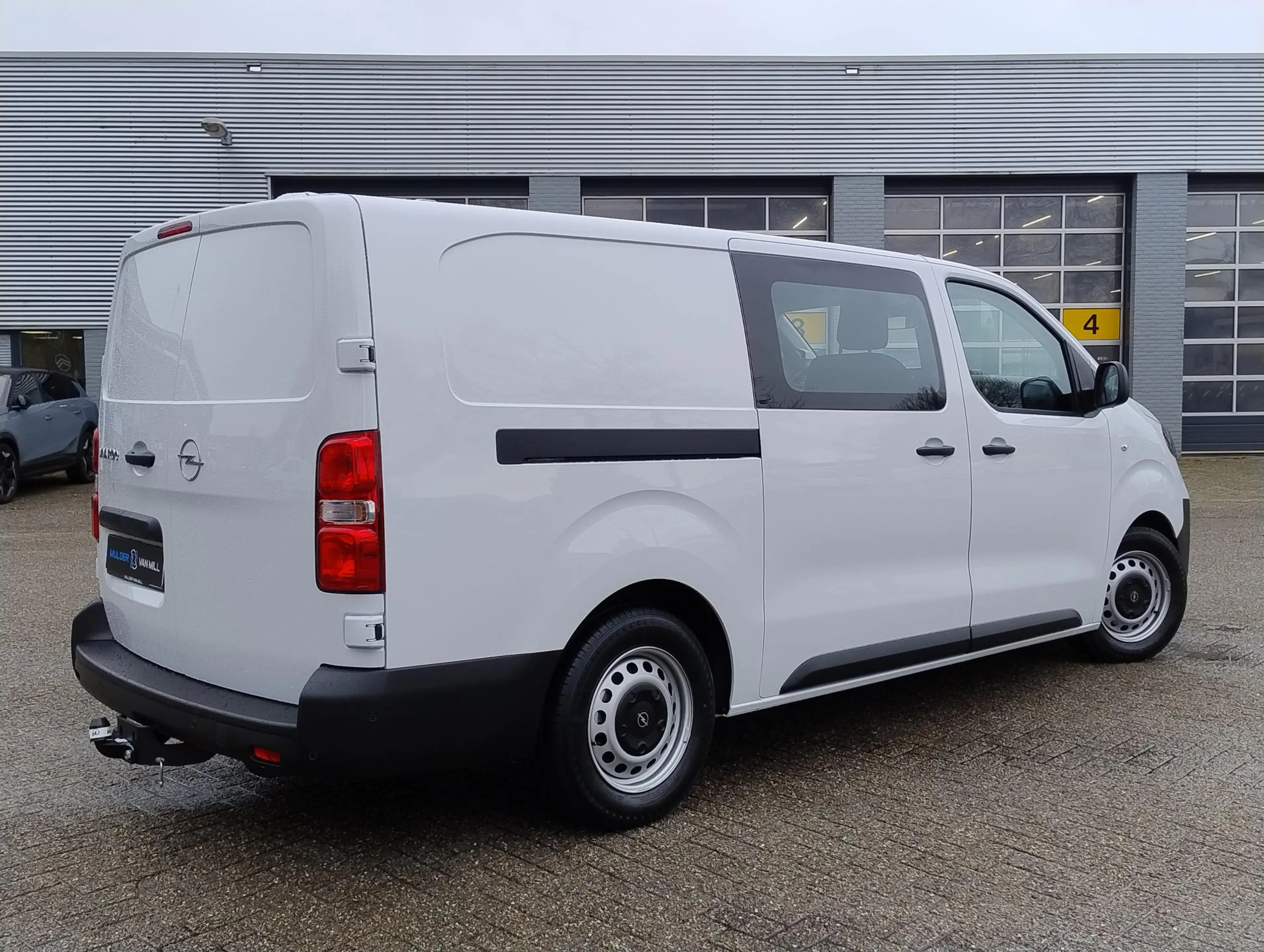 Opel Vivaro-e Electric L3 75 kWh DC 136pk | Dubbele Cabine | 5-p — photo 6