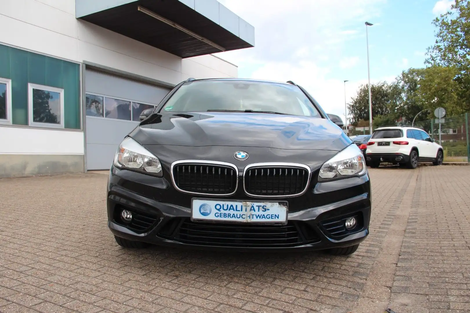 BMW 218 d Sport Line, Navi, PDC, RFK Schwarz - 1