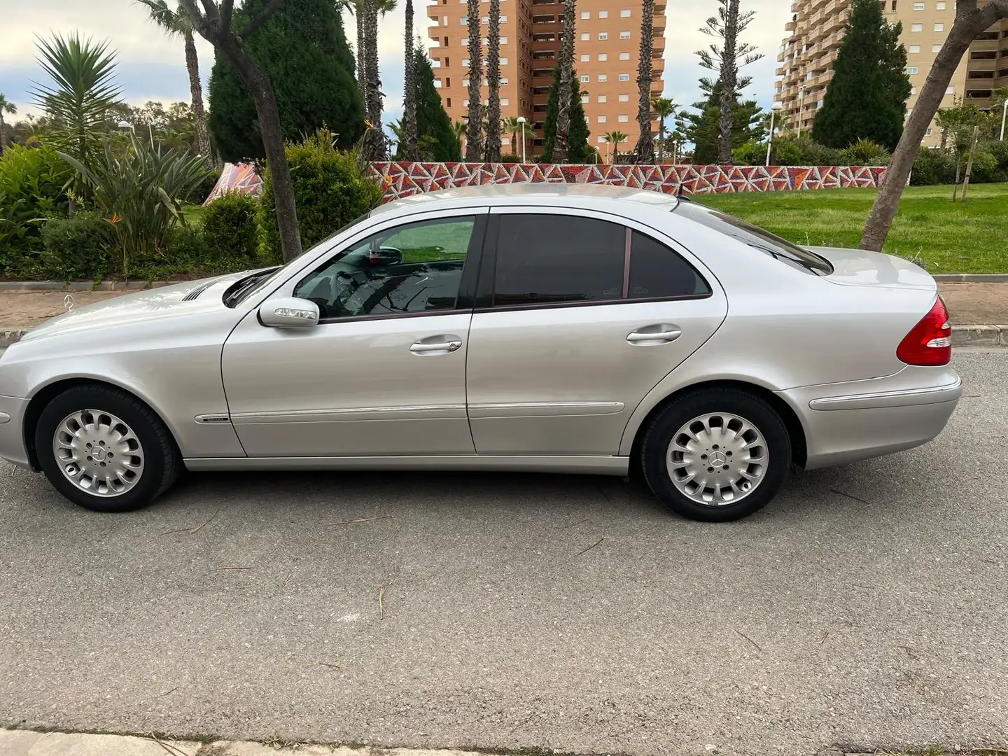 Mercedes-Benz E 320 4M - 2