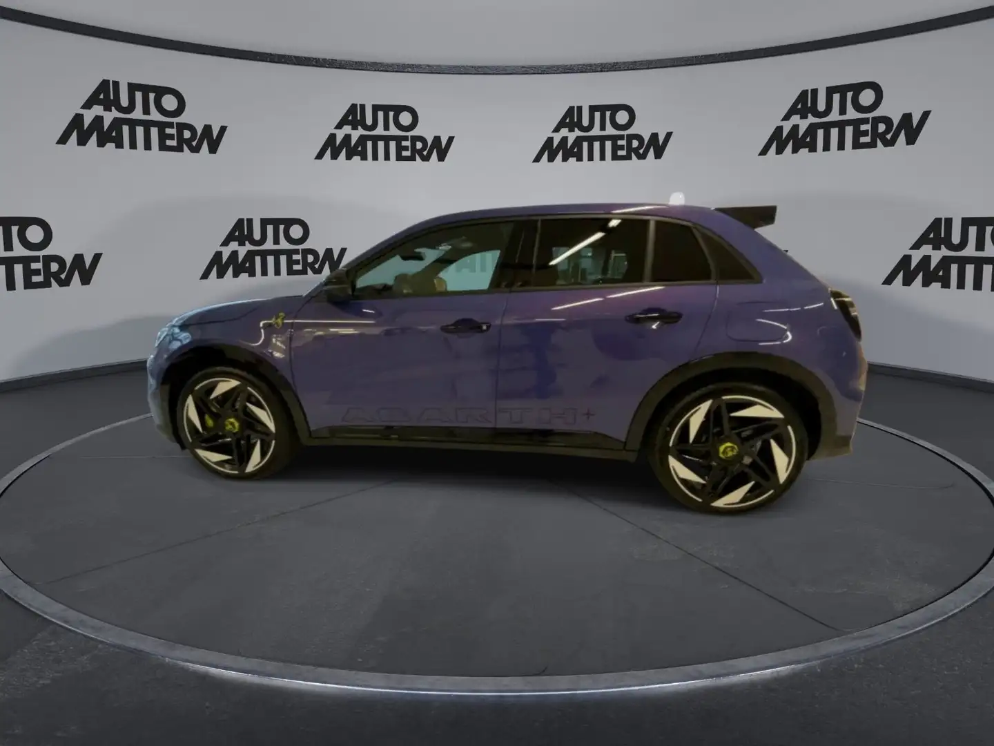 Abarth 600e Scorpionissima Limitiert auf nur 1949 Stück Kék - 2