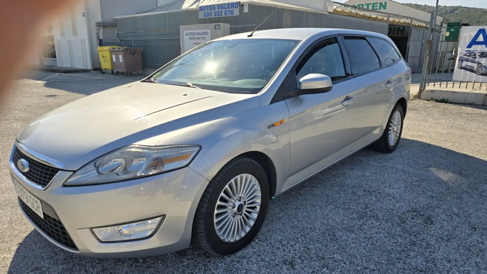 Ford Mondeo 2.0TDCi Titanium Gris - 2