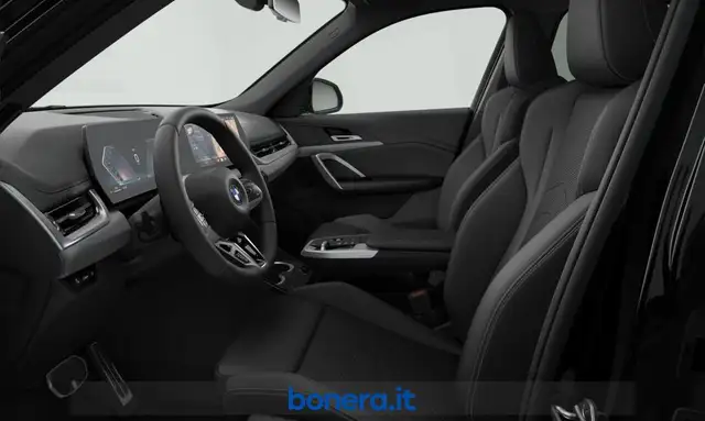 BMW X1 view 4