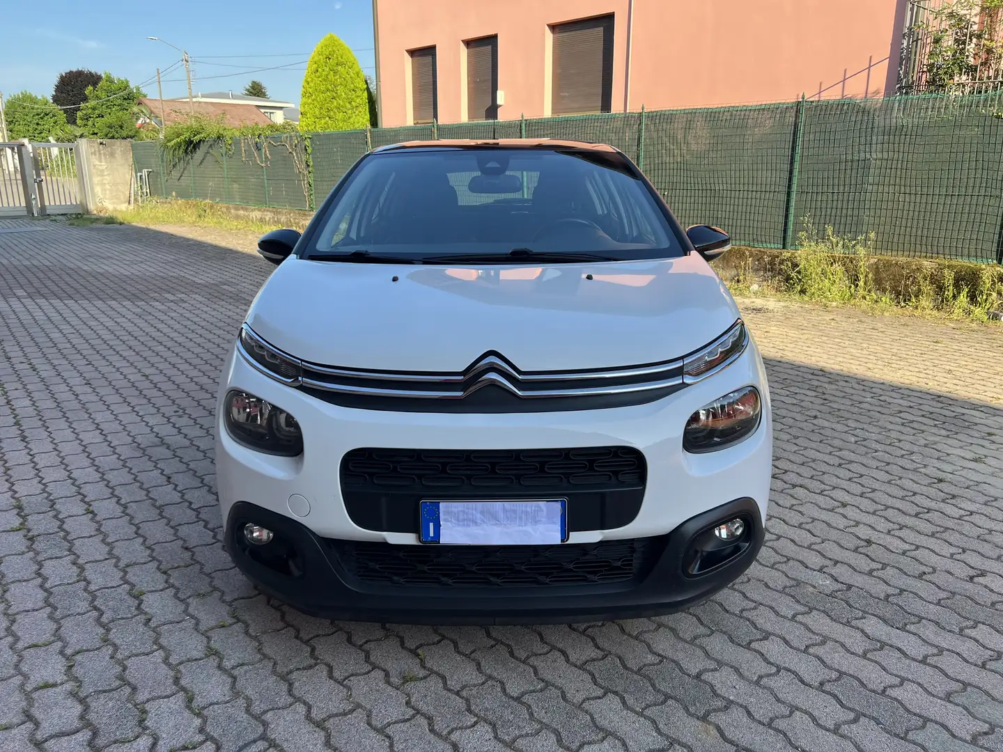 Citroen C3 1.2 puretech Shine 82cv. Autovettura 5Posti Euro6. Bianco - 2