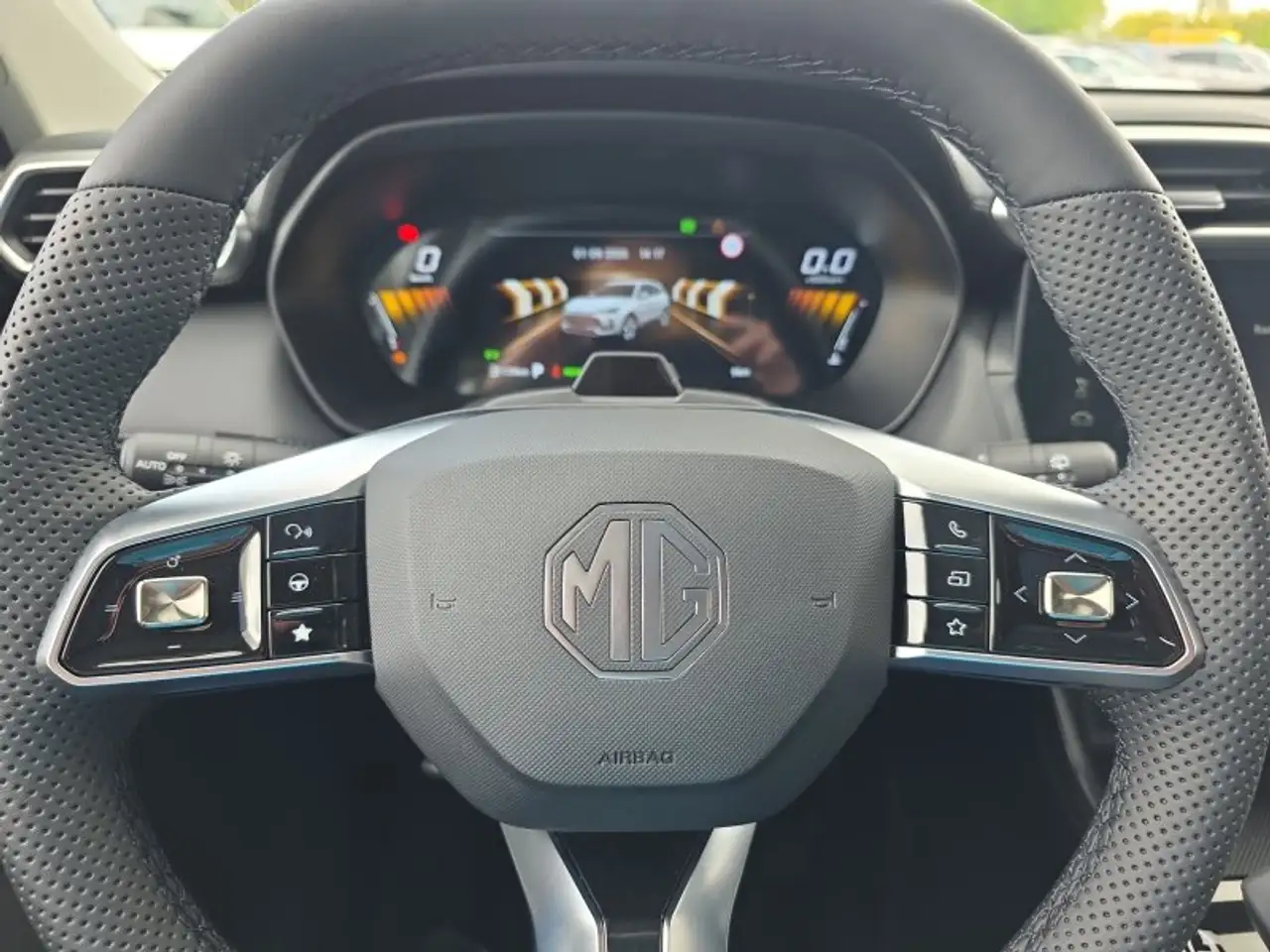 MG ZS Luxury 1,5 Hybrid+ 197PS Pano/18*Alu/LED/Navi/Lede, миниатюра 19