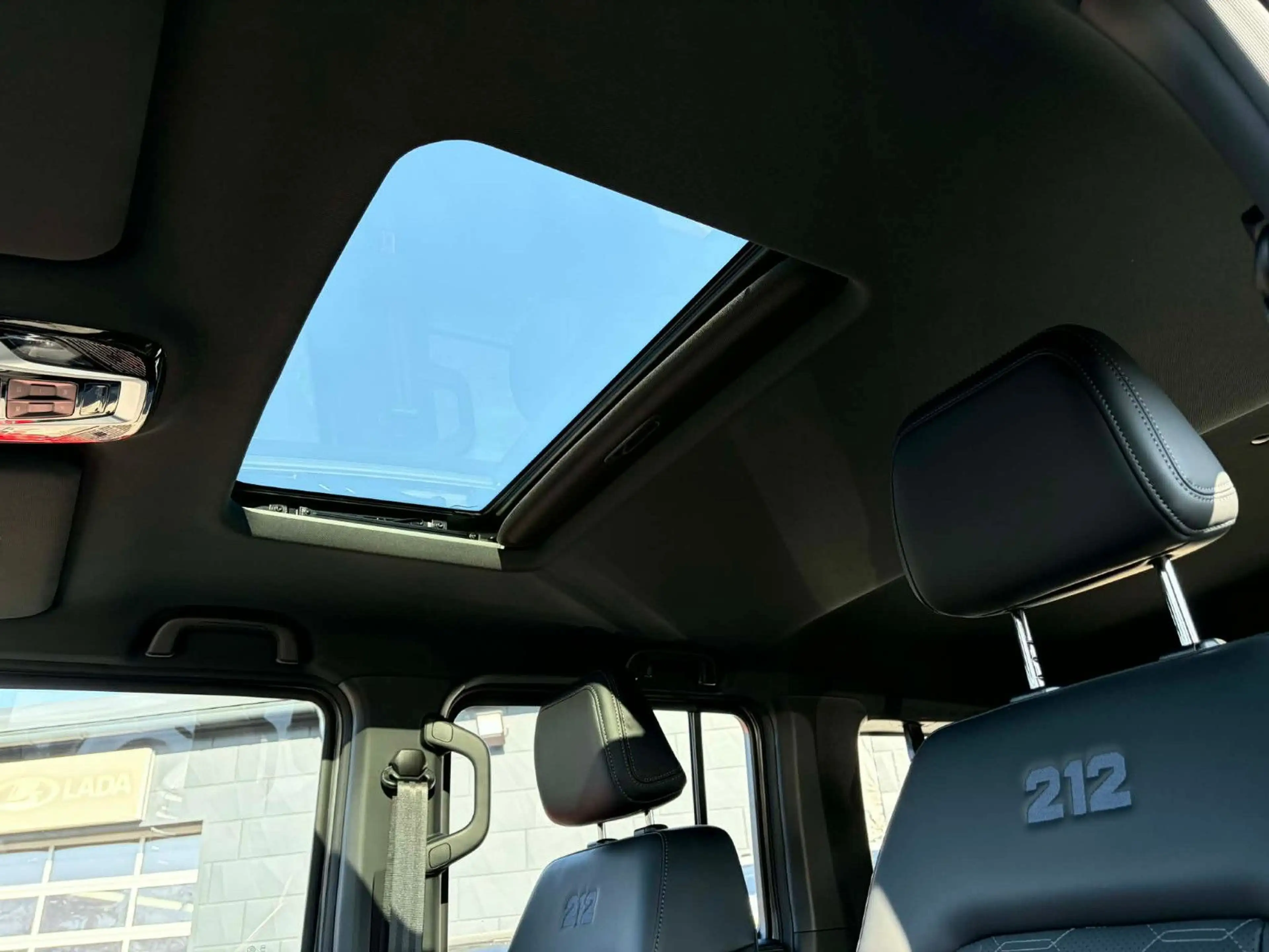 BAW 212 B - 2.0 L Benzin 160kW/218PS Aut.Allrad — photo 7