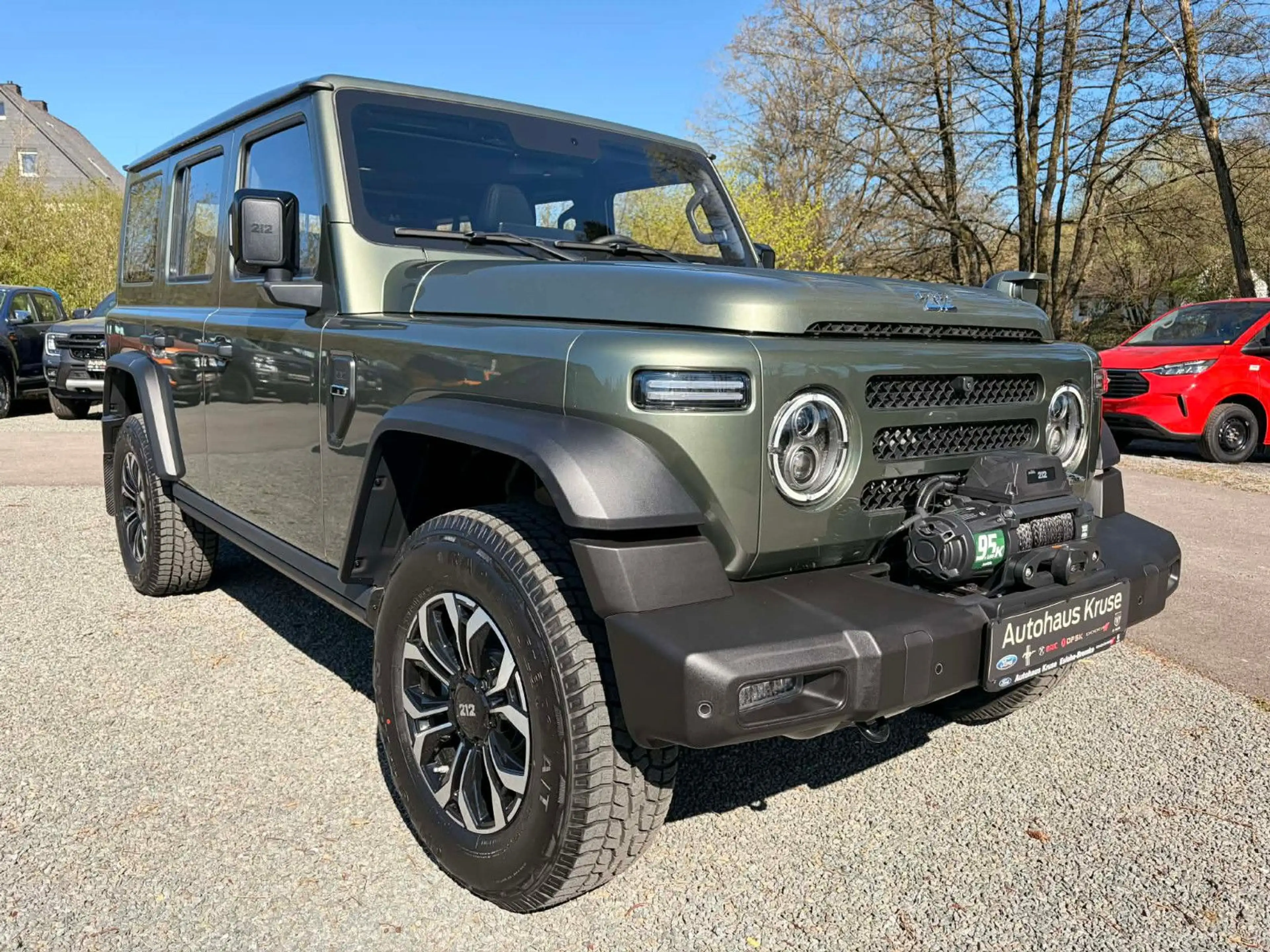 BAW 212 B - 2.0 L Benzin 160kW/218PS Aut.Allrad — photo 3