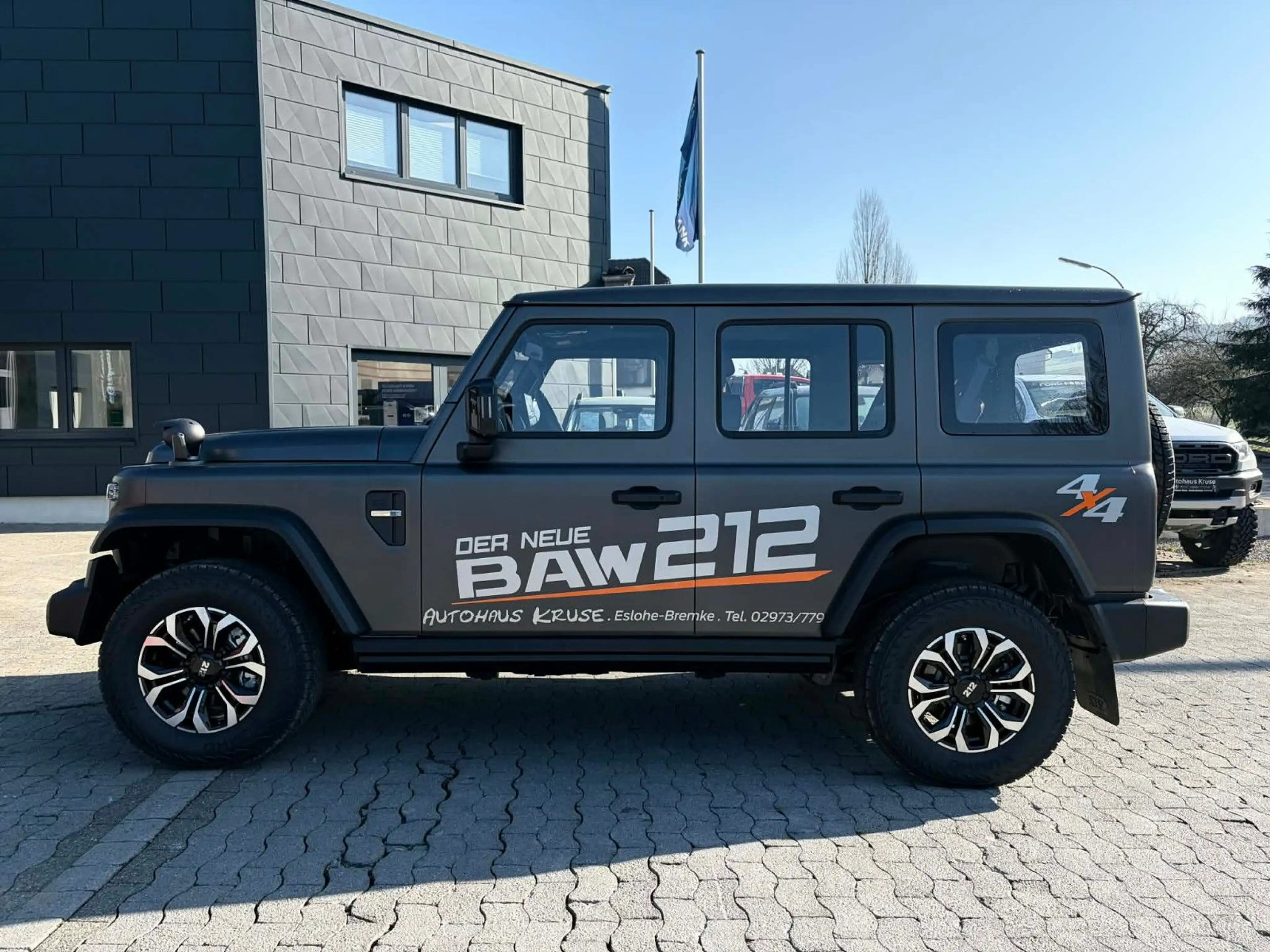 BAW 212 B - 2.0 L Benzin 160kW/218PS Aut.Allrad — photo 5