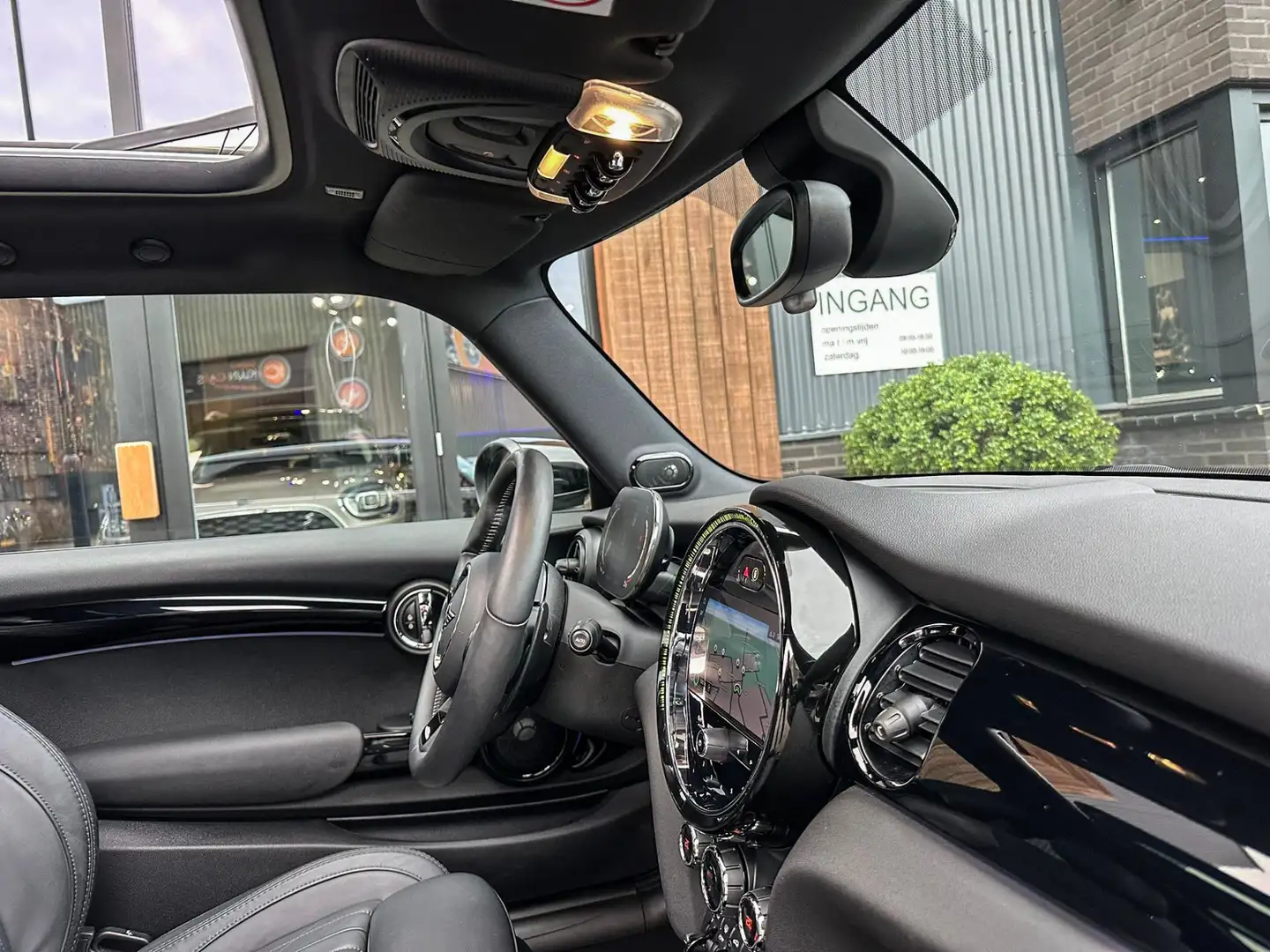 MINI John Cooper Works Mini 2.0 JCW Pack F1 aut 231pk/Camera/Pano/Hk/Unie Groen - 2