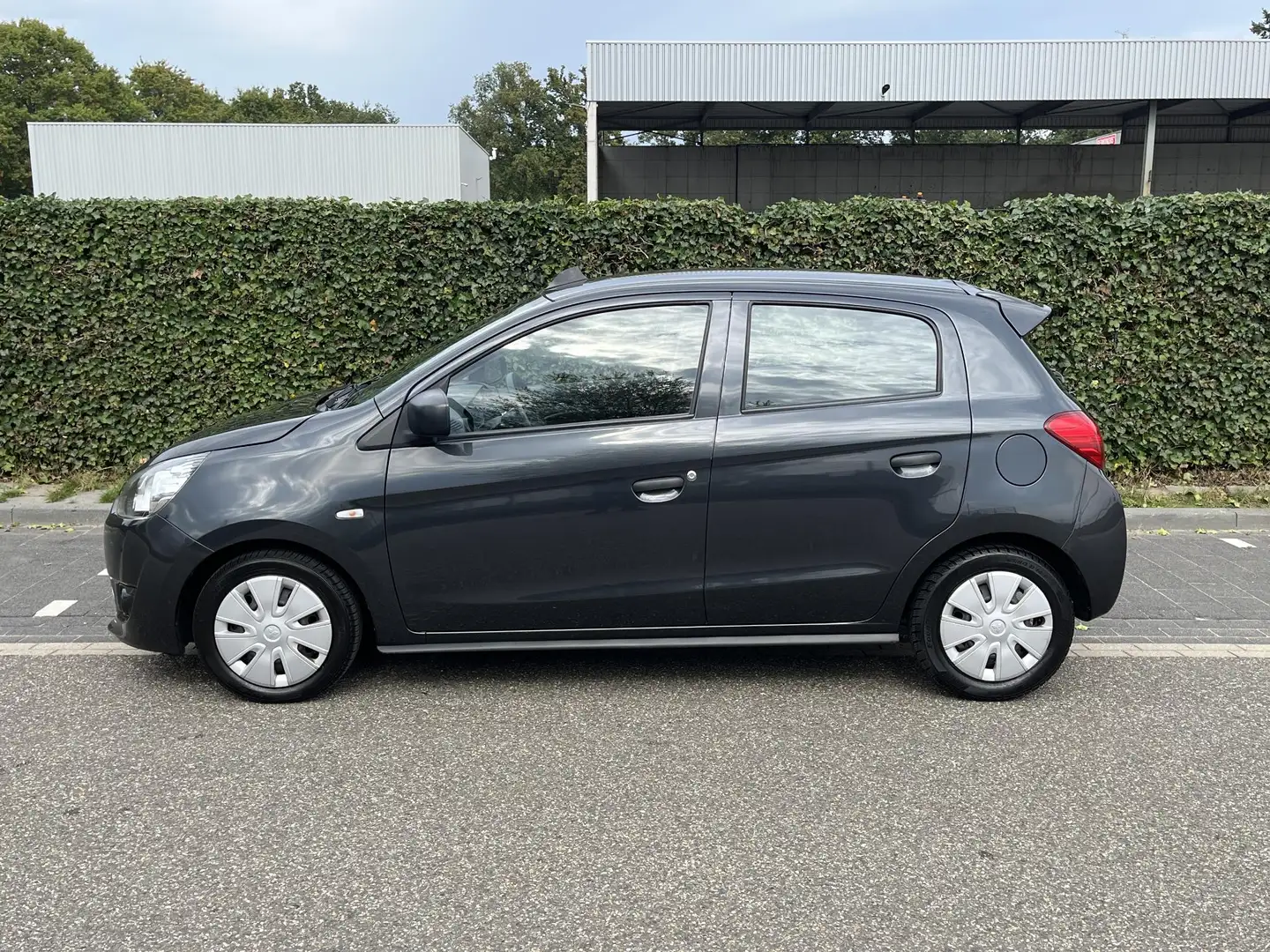 Mitsubishi Space Star 1.0 * Airco * Apk 08-2026 Grijs - 2