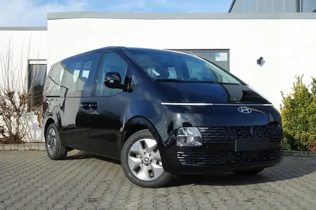 Hyundai STARIA HYBRID 9Sitz/18Zoll/Sitz+Lenkrdhzg SOFORT