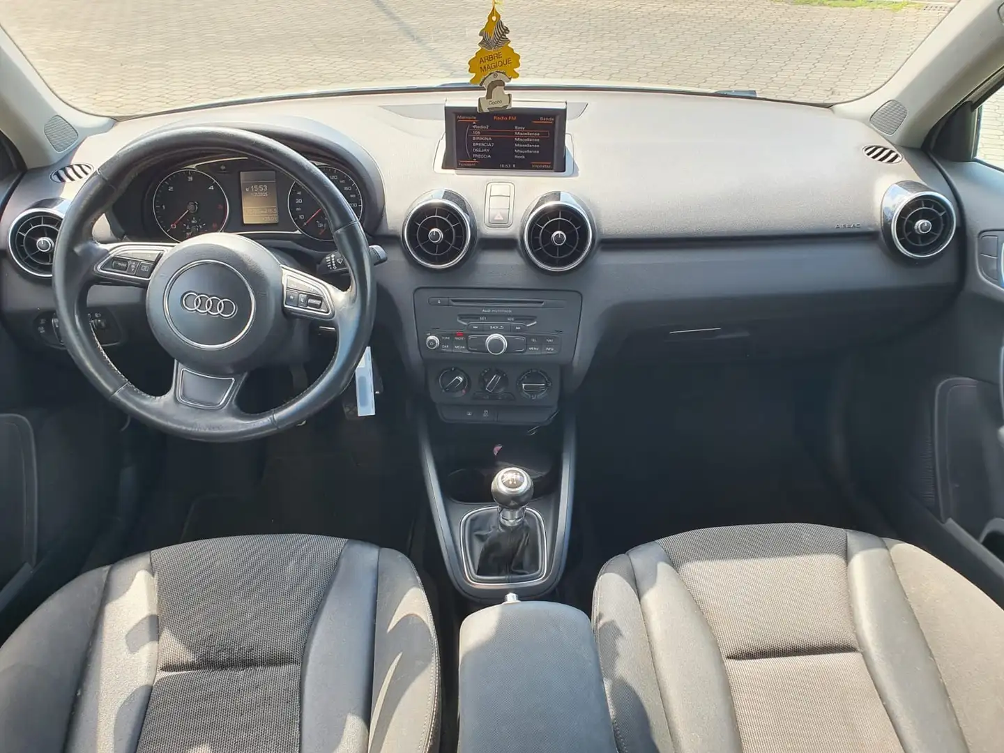 Audi A1 Sportback 1.6 tdi Ambition 105cv - 1