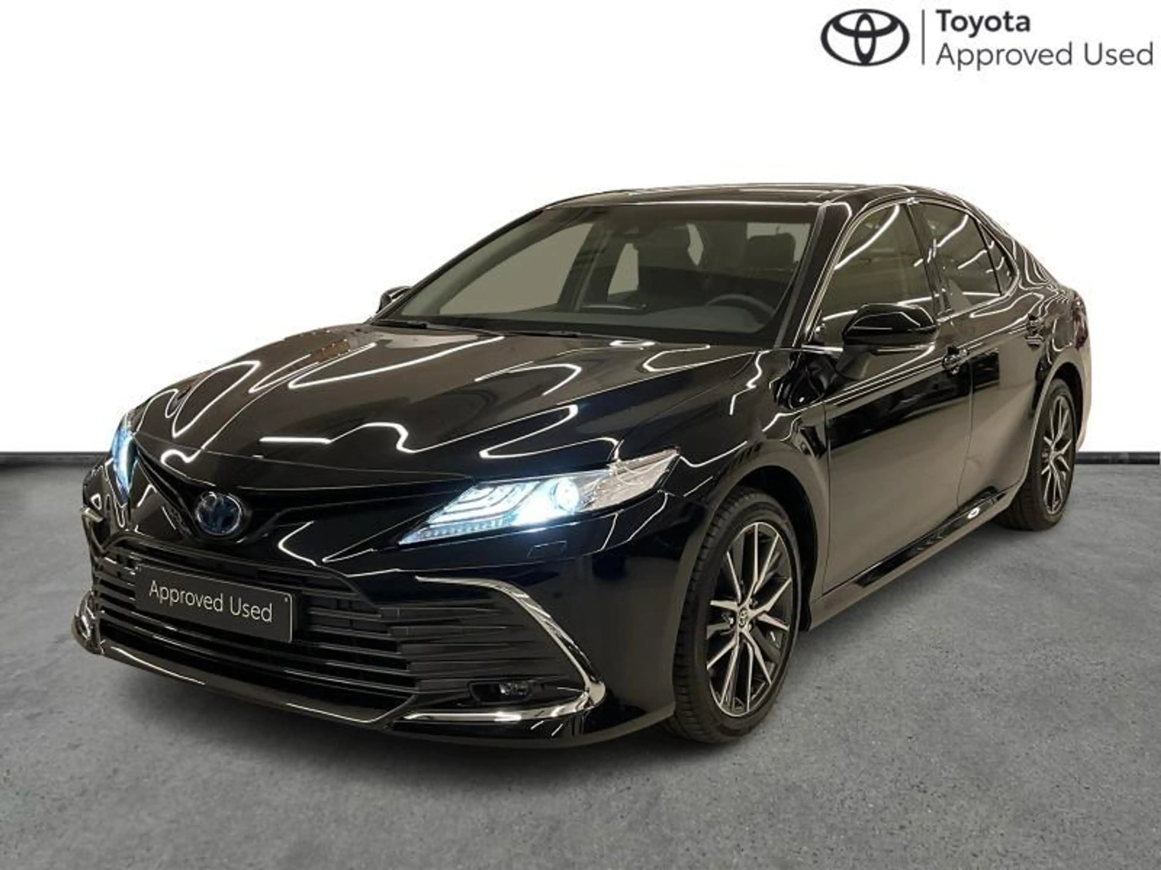 Toyota Camry Premium Plus