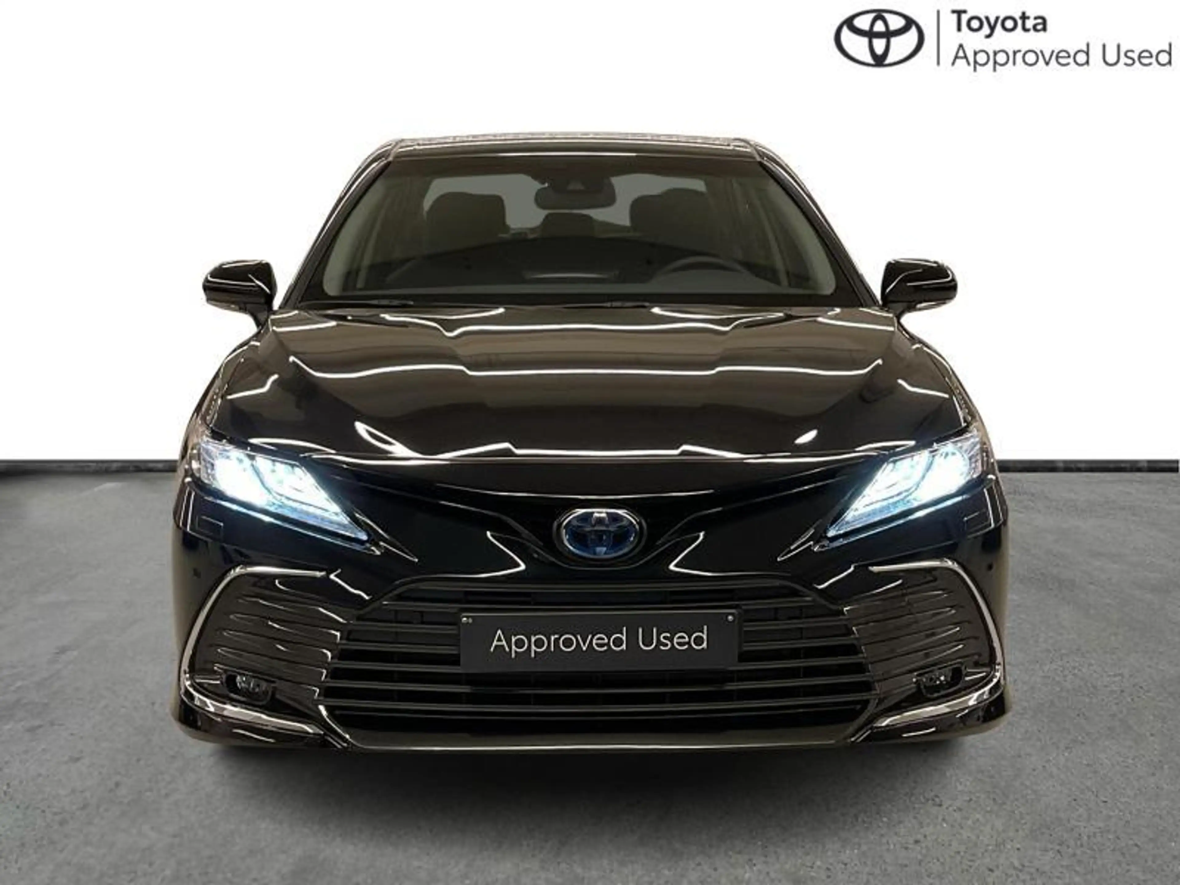 Toyota Camry Premium Plus — photo 5