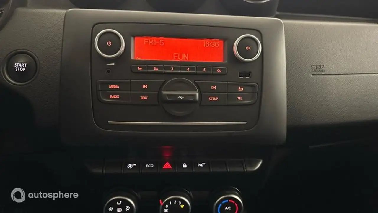 Dacia Duster — photo 19