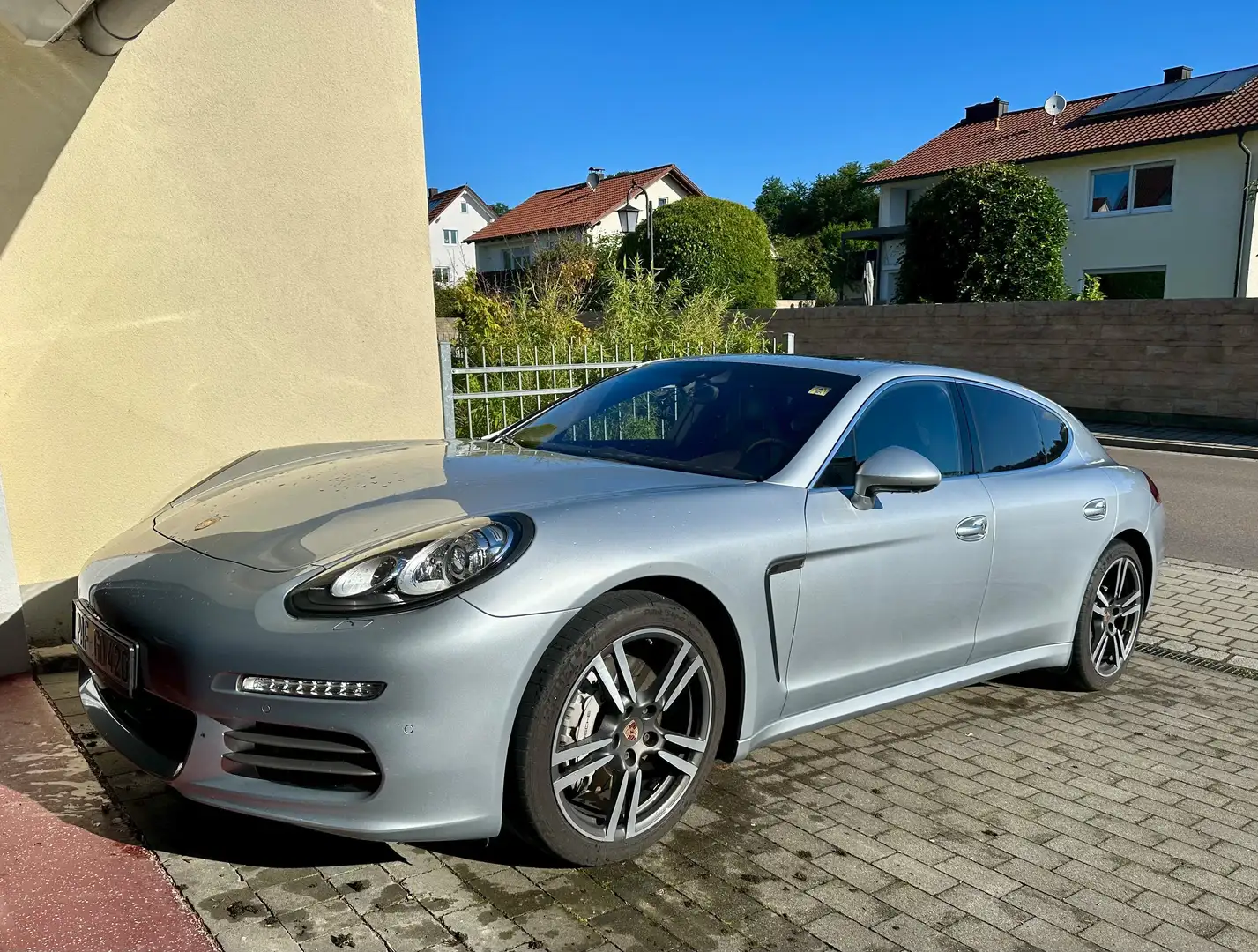 Porsche Panamera 4S Sport CHRONO+AGA*VIP-Fond*PDCC*Burme*Naturleder Argent - 2