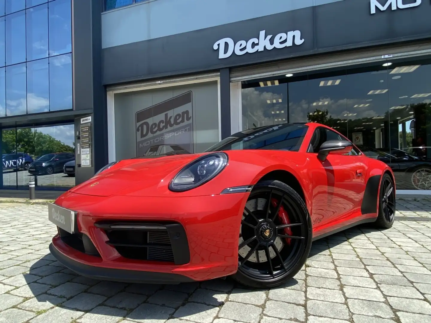 Porsche 992 Carrera GTS Coupé PDK Rojo - 1