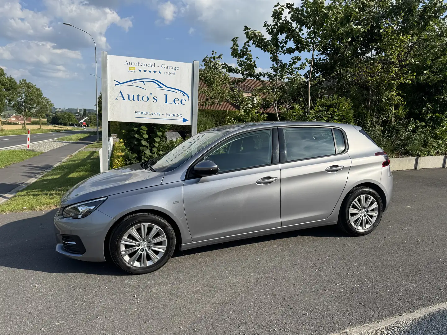 Peugeot 308 1.2/Carplay/Camera/cruisecontrol/gps/nieuwstaat/ Grau - 2