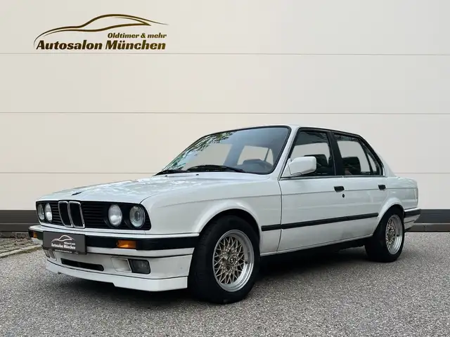BMW 325 E30 325i - 2.Hand/MTechnik/Schalter/Leder/SSD