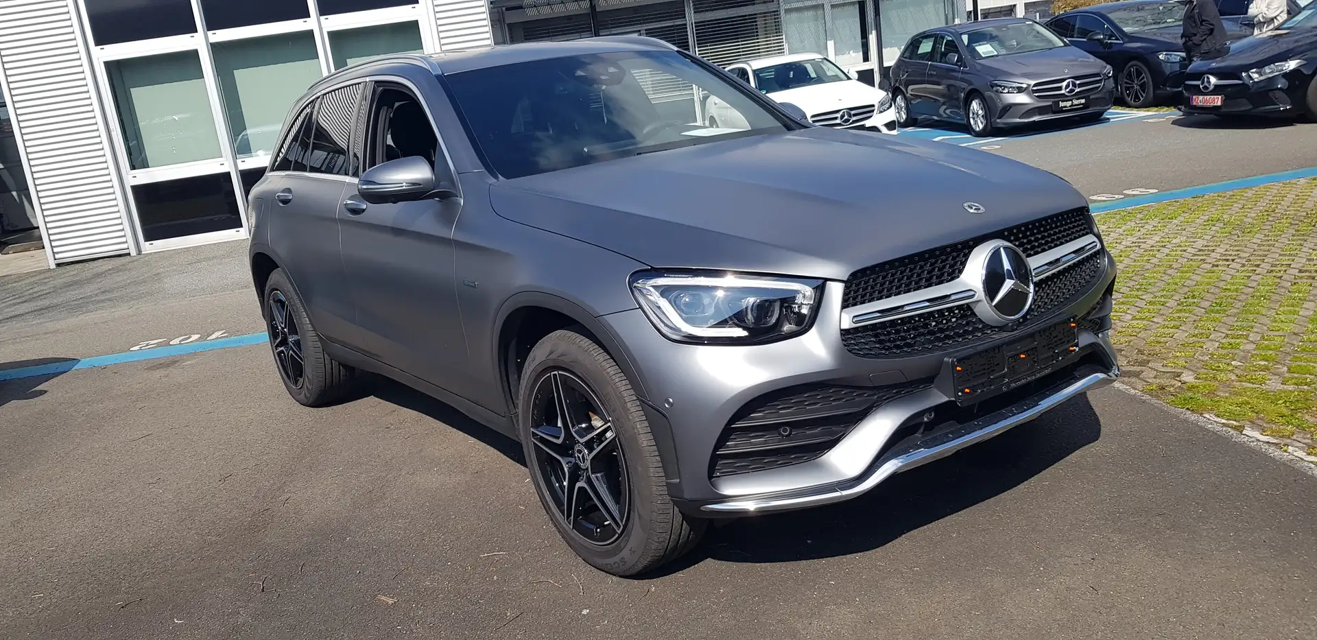 Mercedes-Benz GLC 300 GLC 300 e 4Matic (253.953) Grau - 1