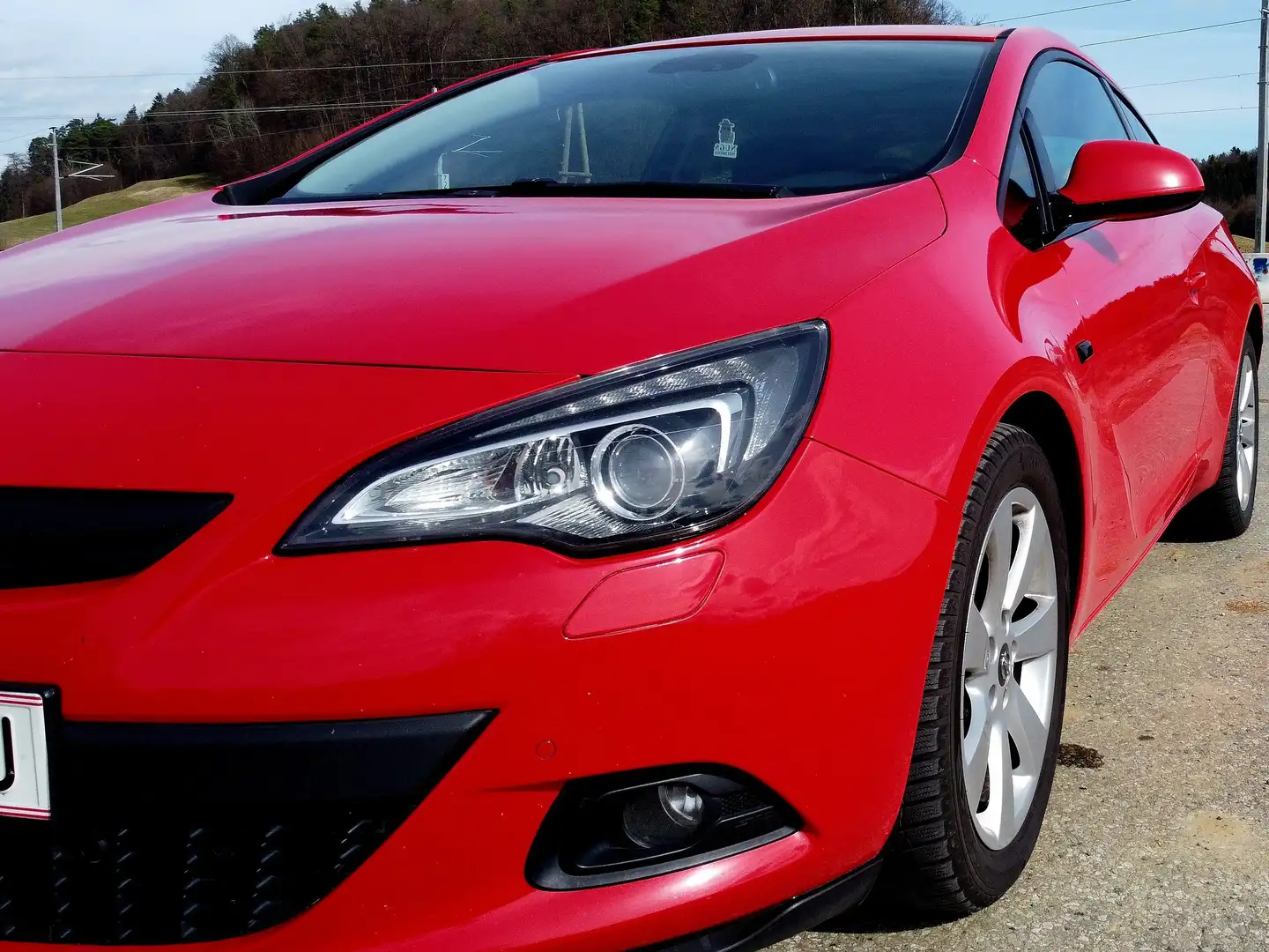 Opel Astra Astra GTC 1,6 Turbo Ecotec Sport Sport Rot - 1