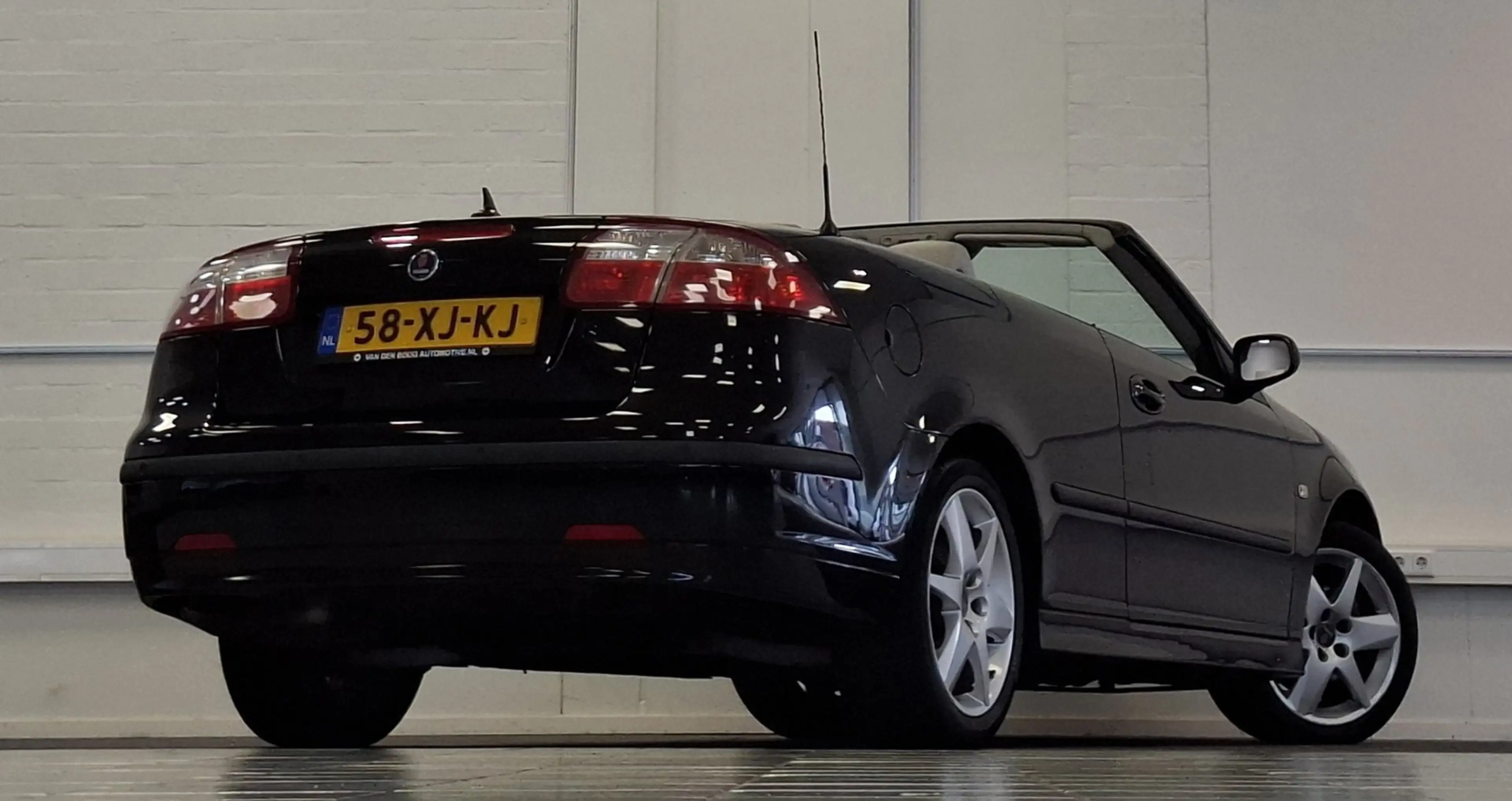 Saab 9-3 Cabrio 1.8t Vector A/T Leder Navi PDC 100% Onderho — photo 6